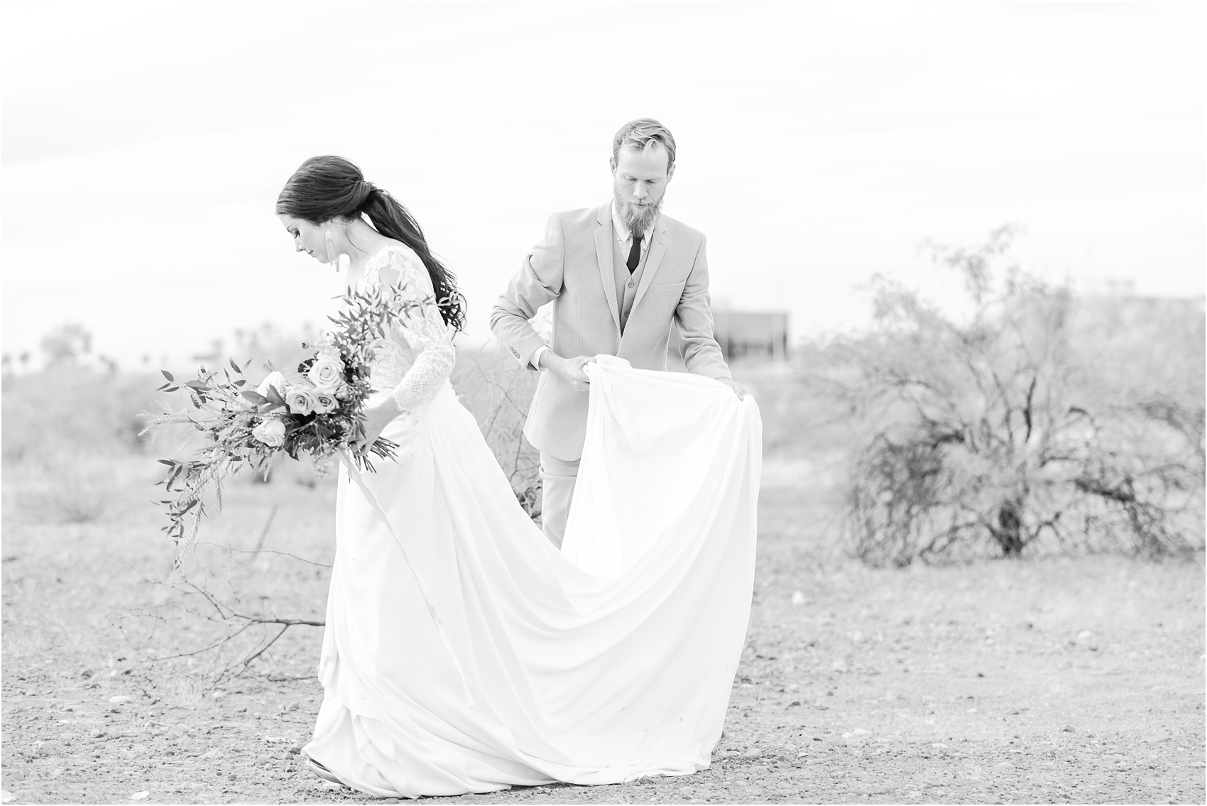 intimate-and-romantic-desert-wedding-photos-at-phoenix-marriott-tempe-at-the-buttes-in-tempe-arizona-by-courtney-carolyn-photography_0021.jpg
