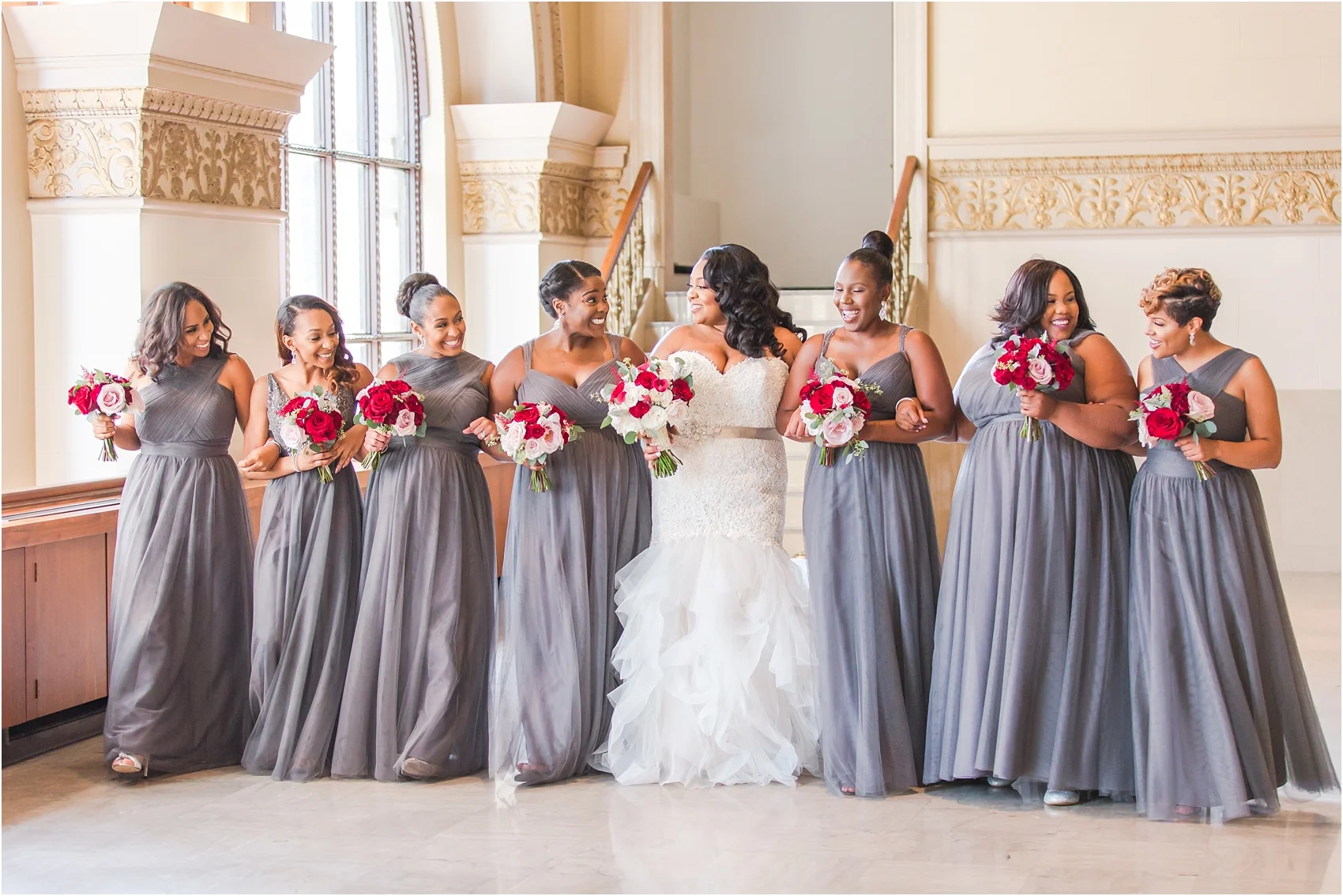 minimalist-and-modern-wedding-photos-at-30-north-saginaw-in-pontiac-michigan-by-courtney-carolyn-photography_0017.jpg