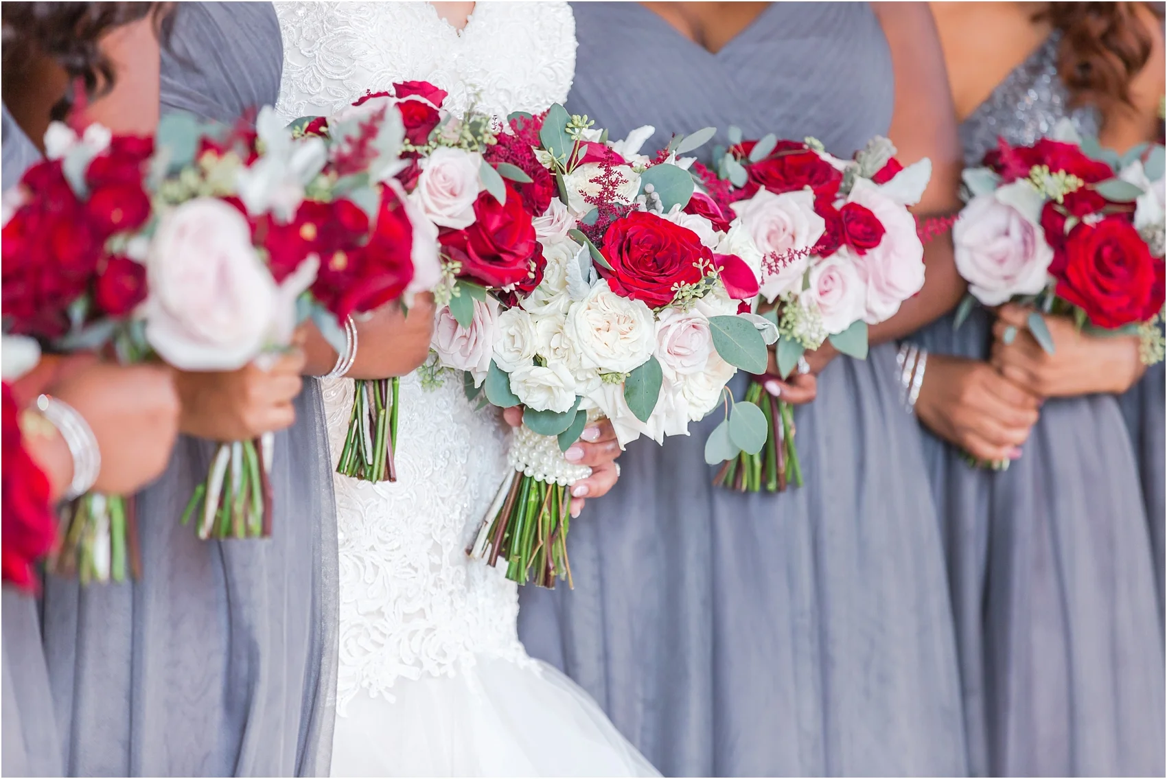 minimalist-and-modern-wedding-photos-at-30-north-saginaw-in-pontiac-michigan-by-courtney-carolyn-photography_0025.jpg