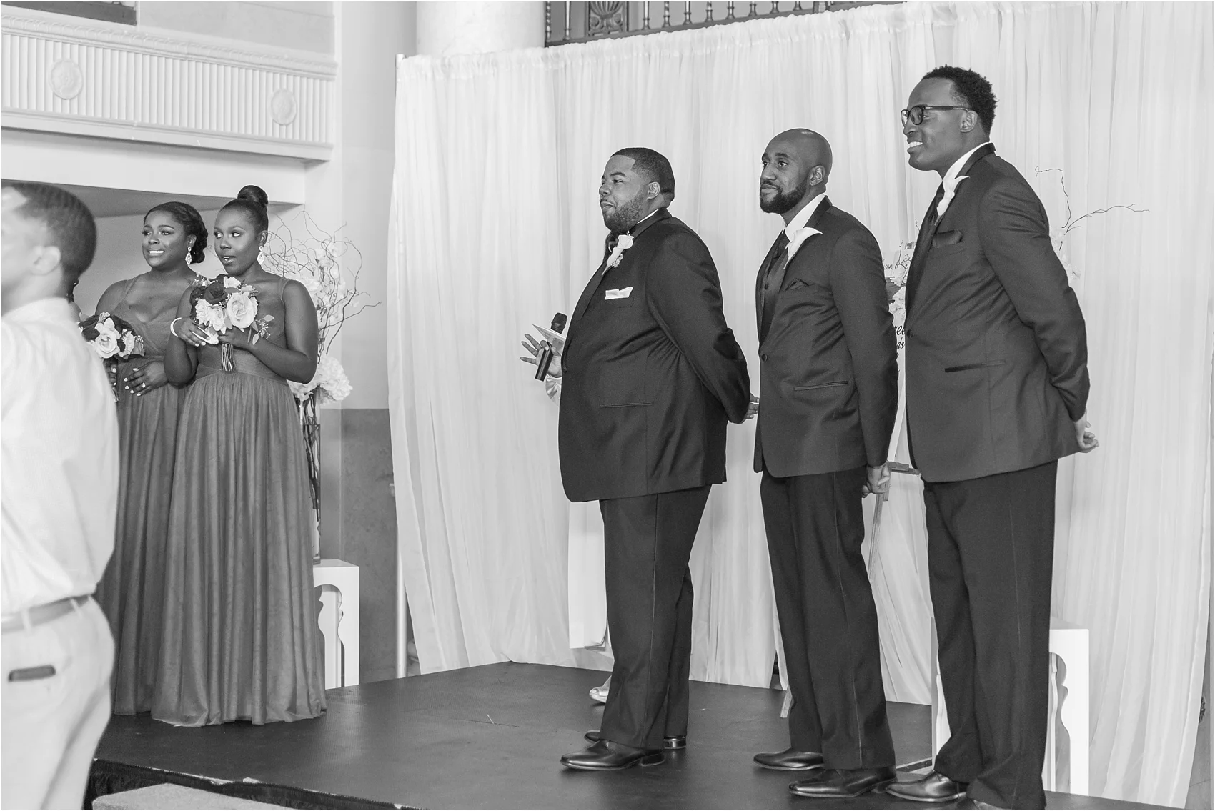 minimalist-and-modern-wedding-photos-at-30-north-saginaw-in-pontiac-michigan-by-courtney-carolyn-photography_0034.jpg