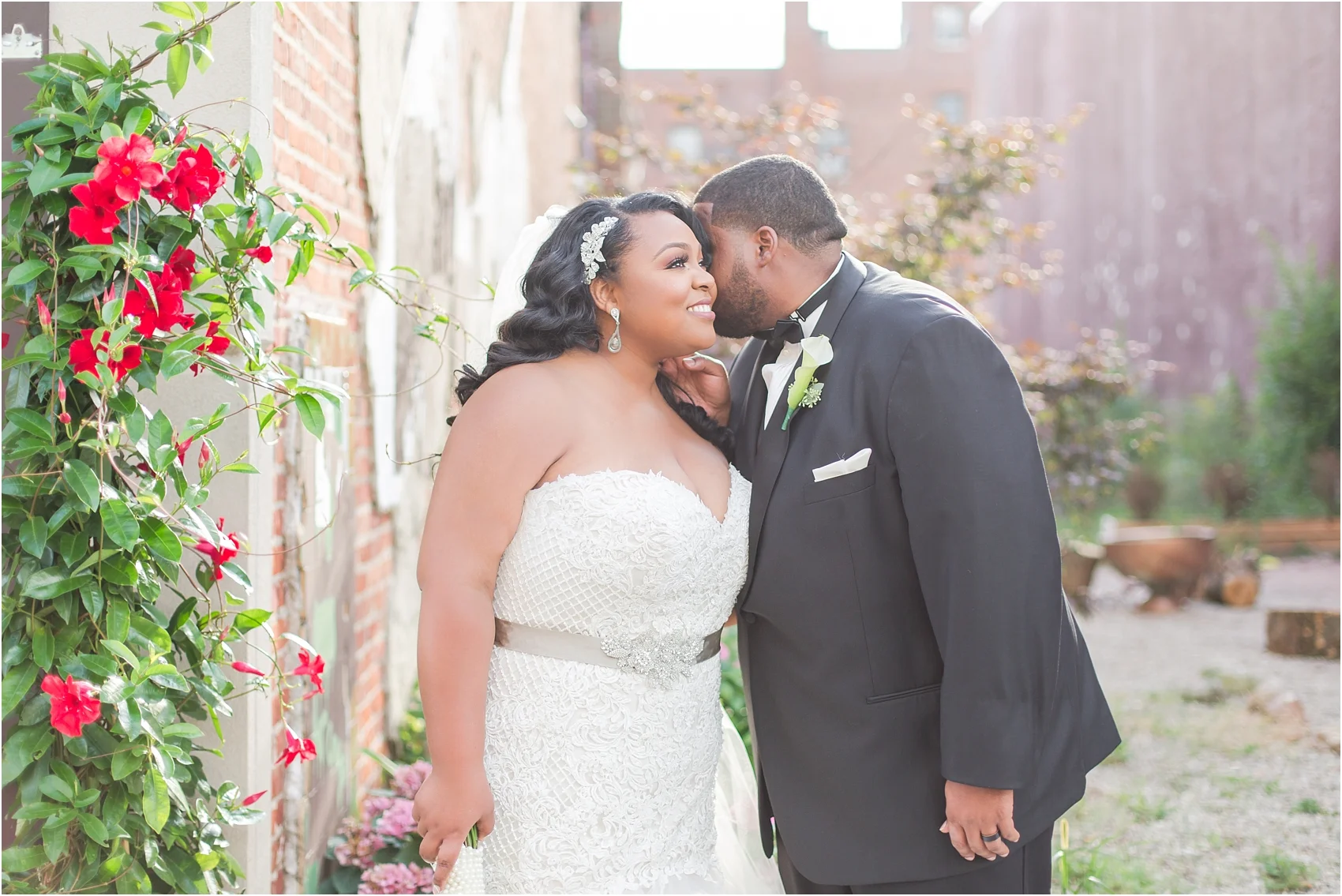minimalist-and-modern-wedding-photos-at-30-north-saginaw-in-pontiac-michigan-by-courtney-carolyn-photography_0069.jpg