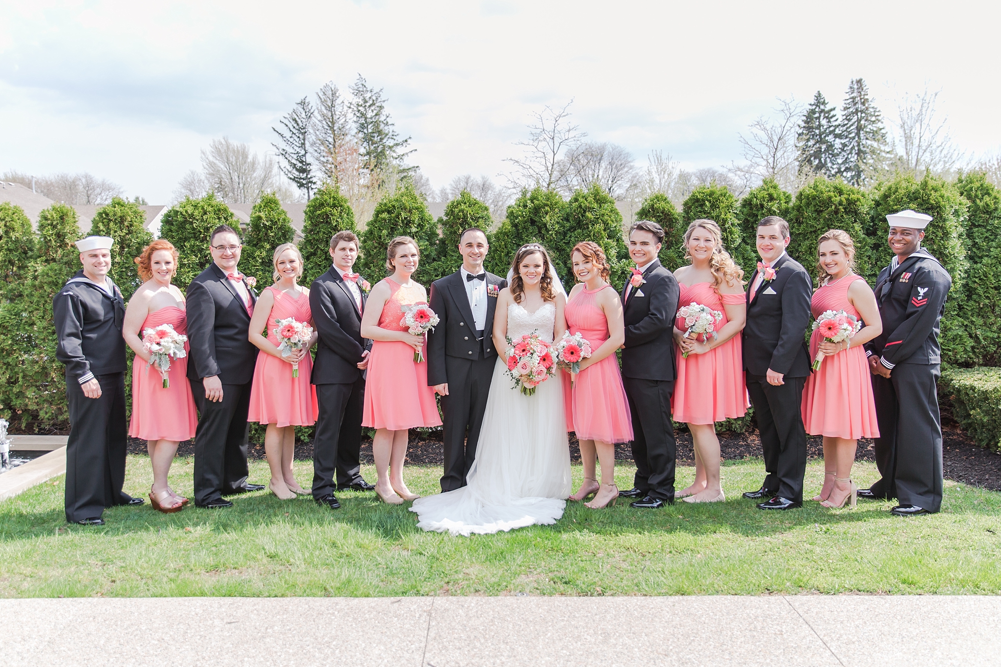 romantic-artful-candid-wedding-photos-in-st-clair-shores-at-the-white-house-wedding-chapel-by-courtney-carolyn-photography_0041.jpg