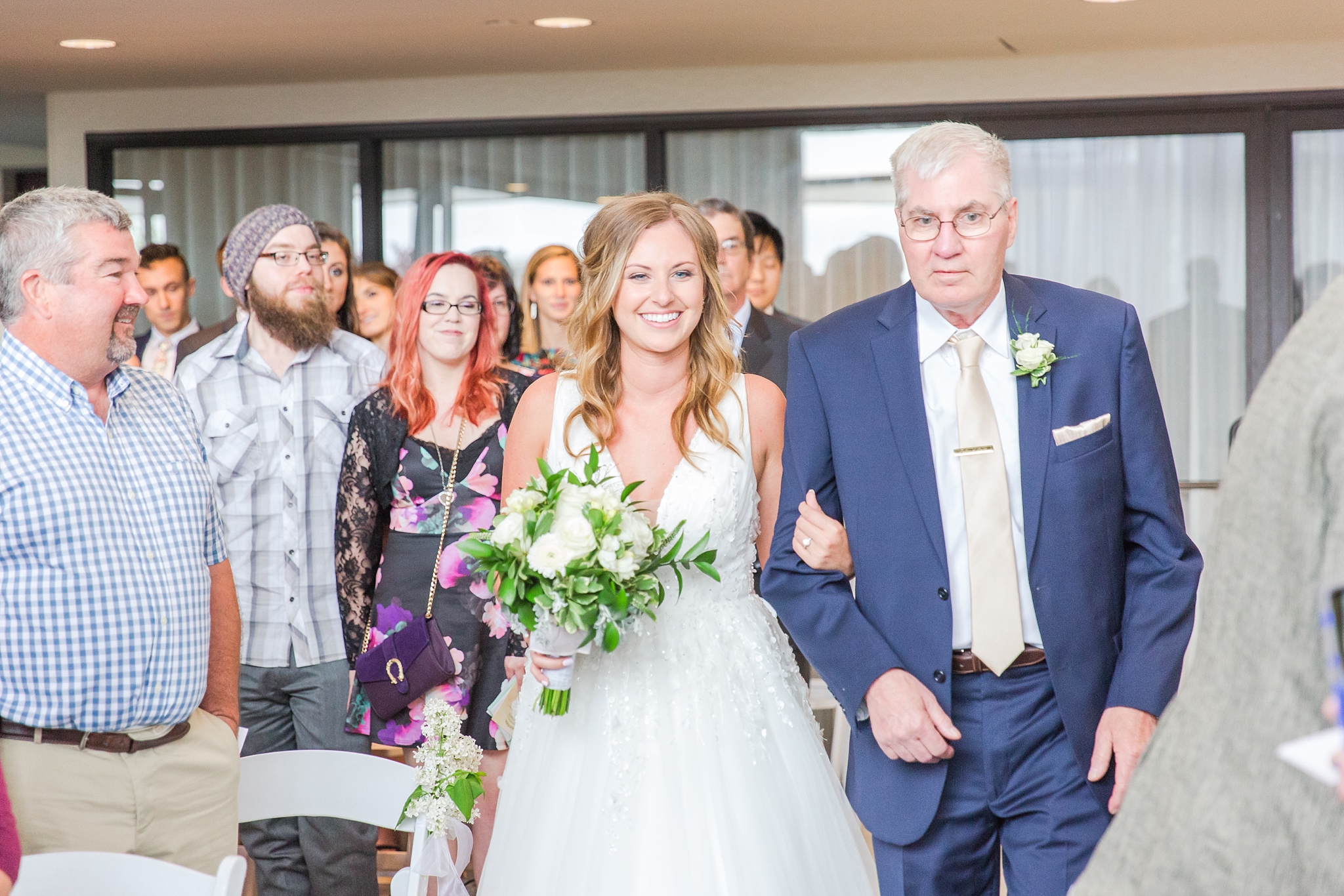 joyful-candid-laid-back-wedding-photos-in-ann-arbor-michigan-and-at-the-eagle-crest-golf-resort-by-courtney-carolyn-photography_0069.jpg