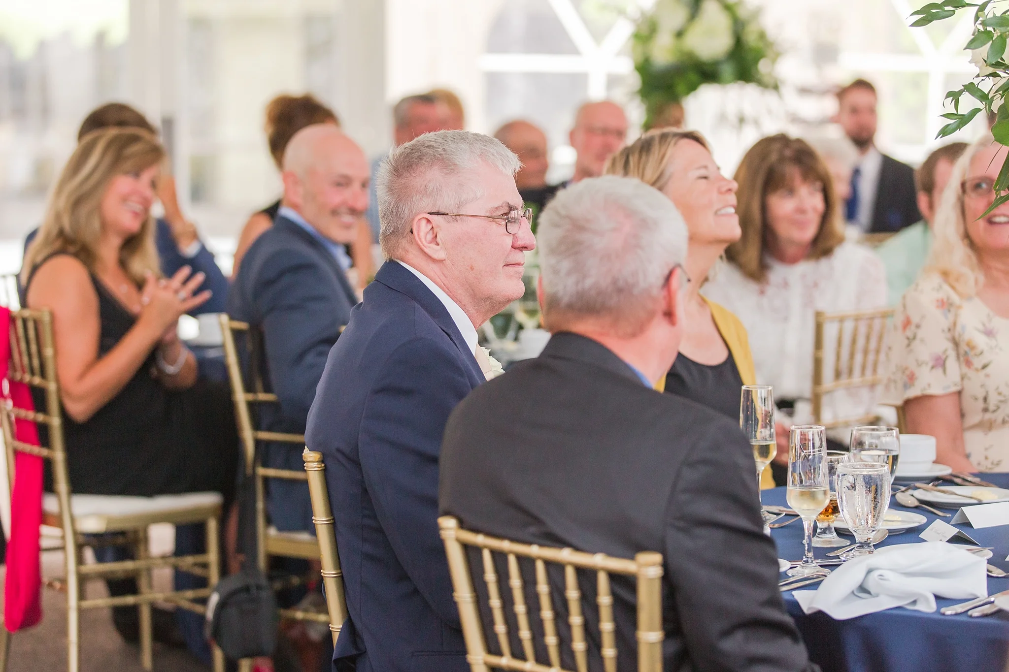 joyful-candid-laid-back-wedding-photos-in-ann-arbor-michigan-and-at-the-eagle-crest-golf-resort-by-courtney-carolyn-photography_0093.jpg