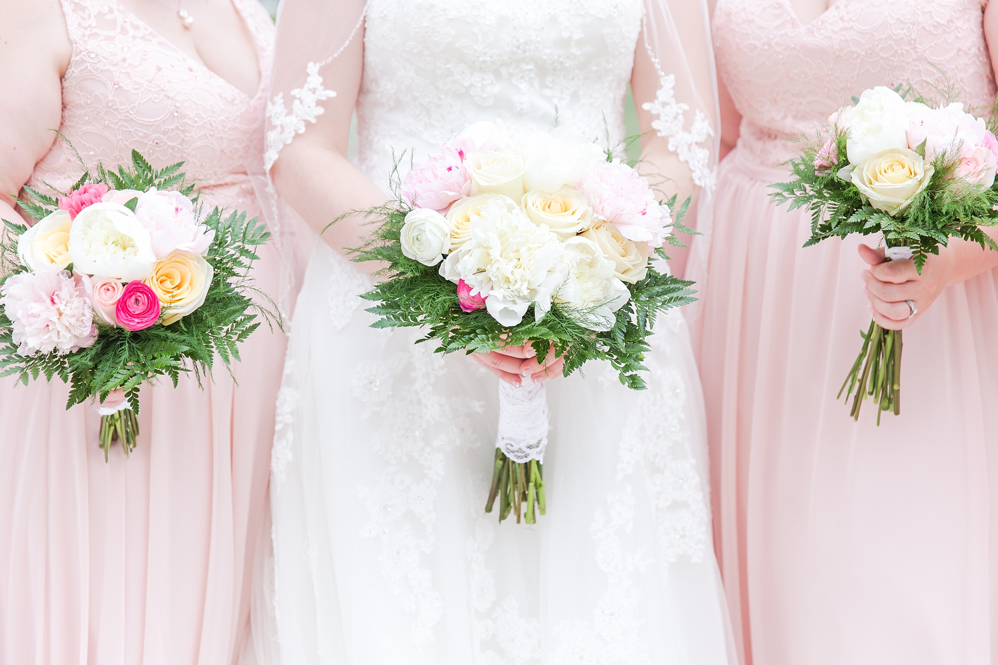 emotional-laid-back-romantic-wedding-photos-at-adrian-college-herrick-chapel-in-adrian-michigan-by-courtney-carolyn-photography_0043.jpg