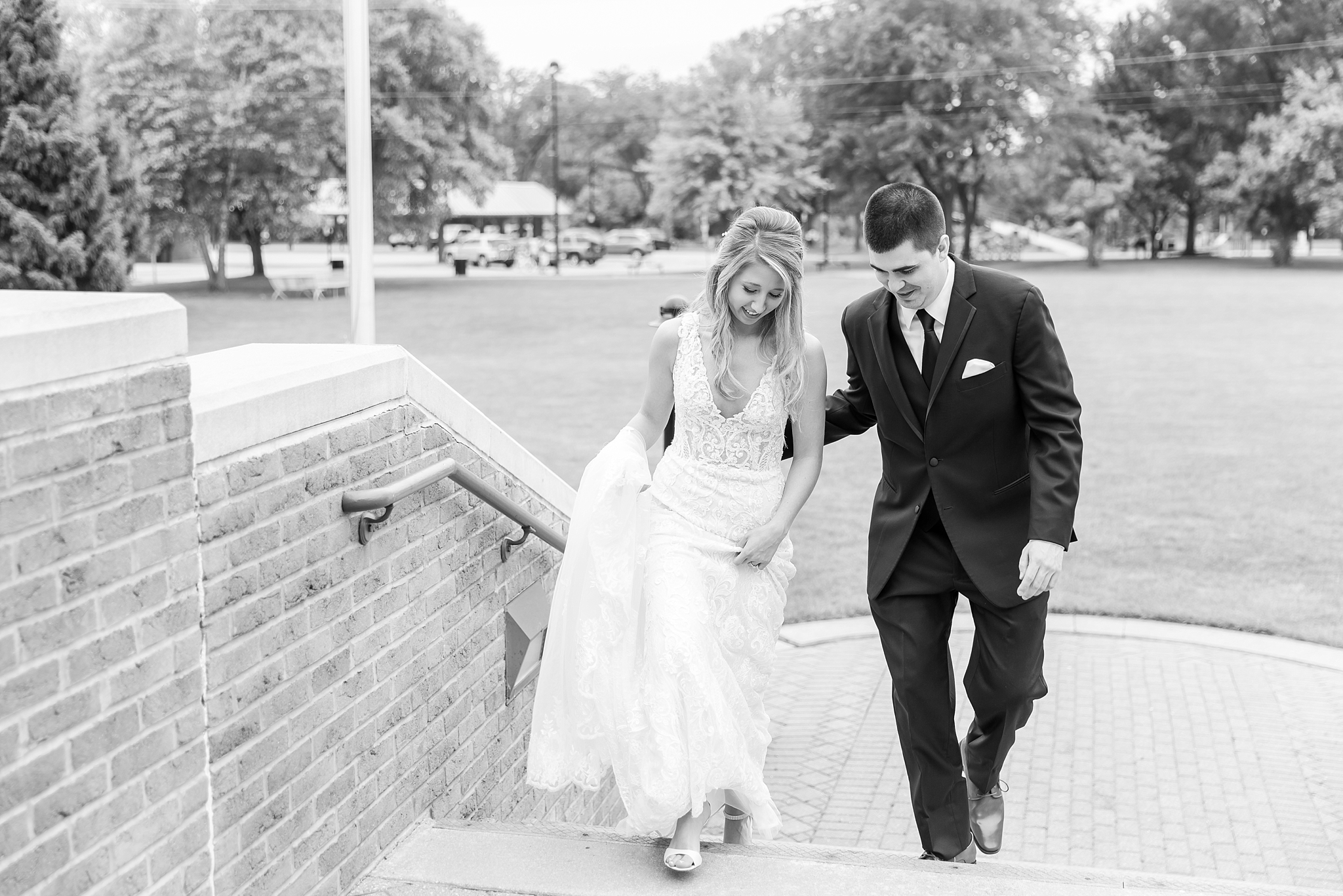 candid-romantic-wedding-photos-at-the-h-hotel-in-midland-michigan-by-courtney-carolyn-photography_0035.jpg