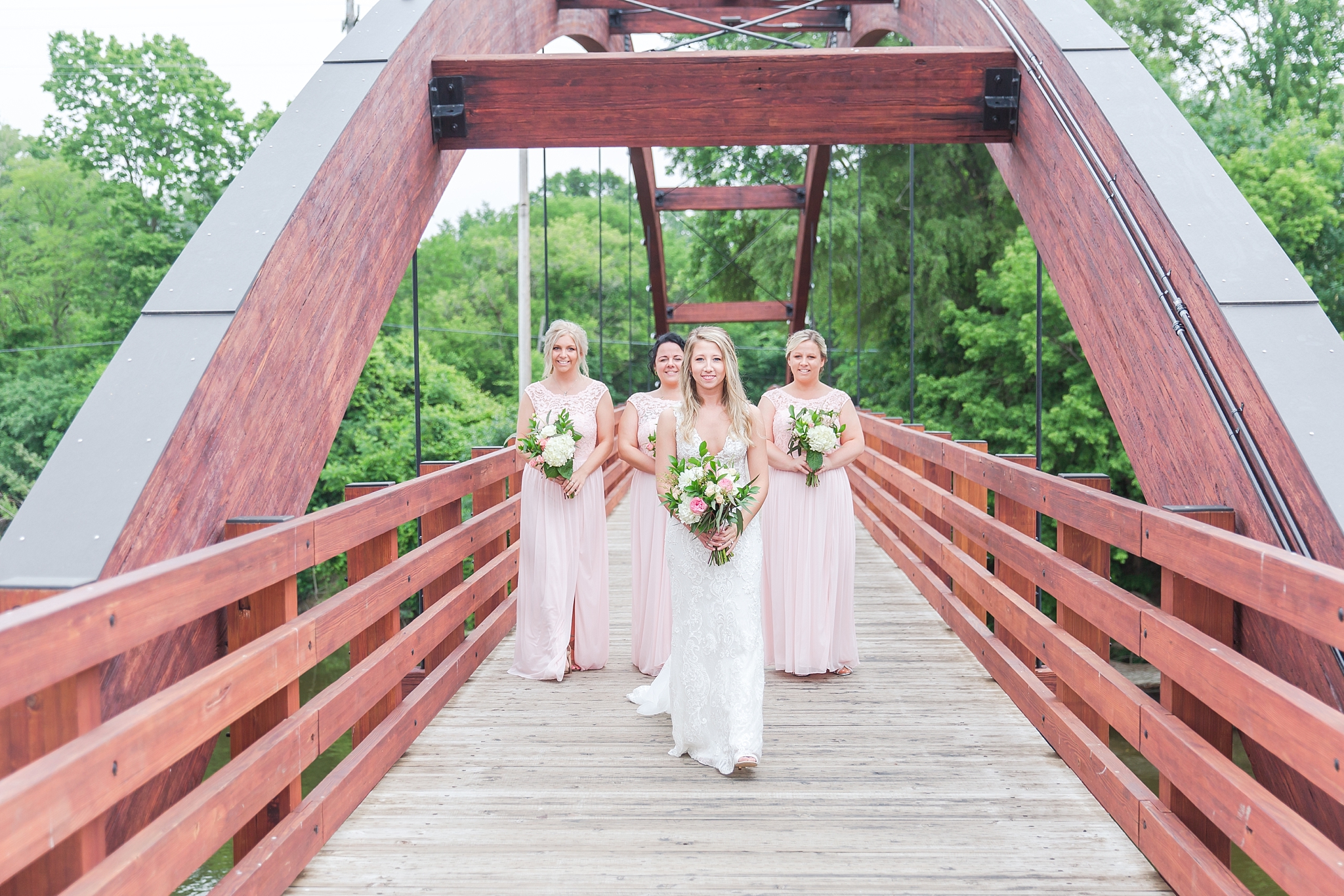 candid-romantic-wedding-photos-at-the-h-hotel-in-midland-michigan-by-courtney-carolyn-photography_0057.jpg