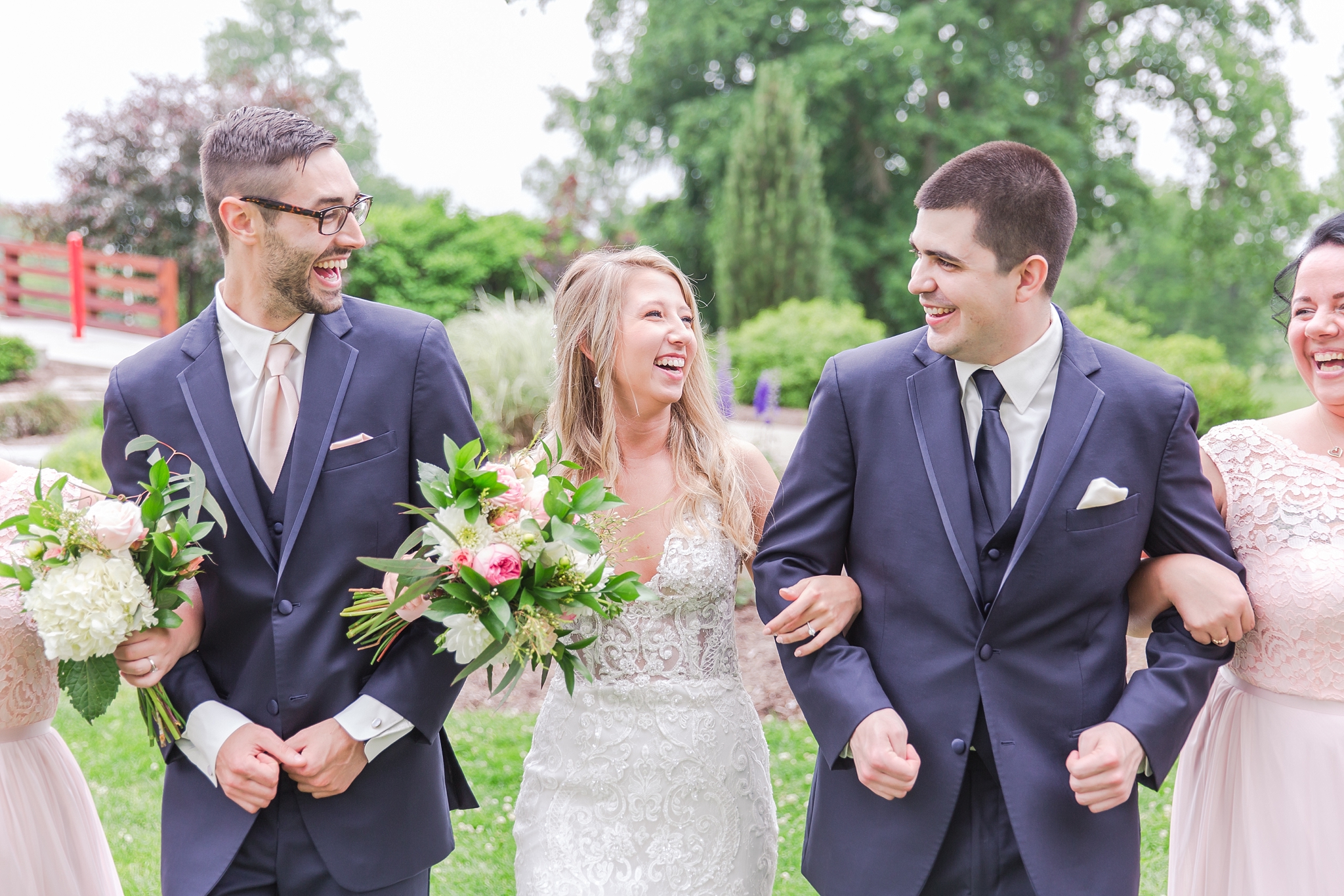 candid-romantic-wedding-photos-at-the-h-hotel-in-midland-michigan-by-courtney-carolyn-photography_0059.jpg