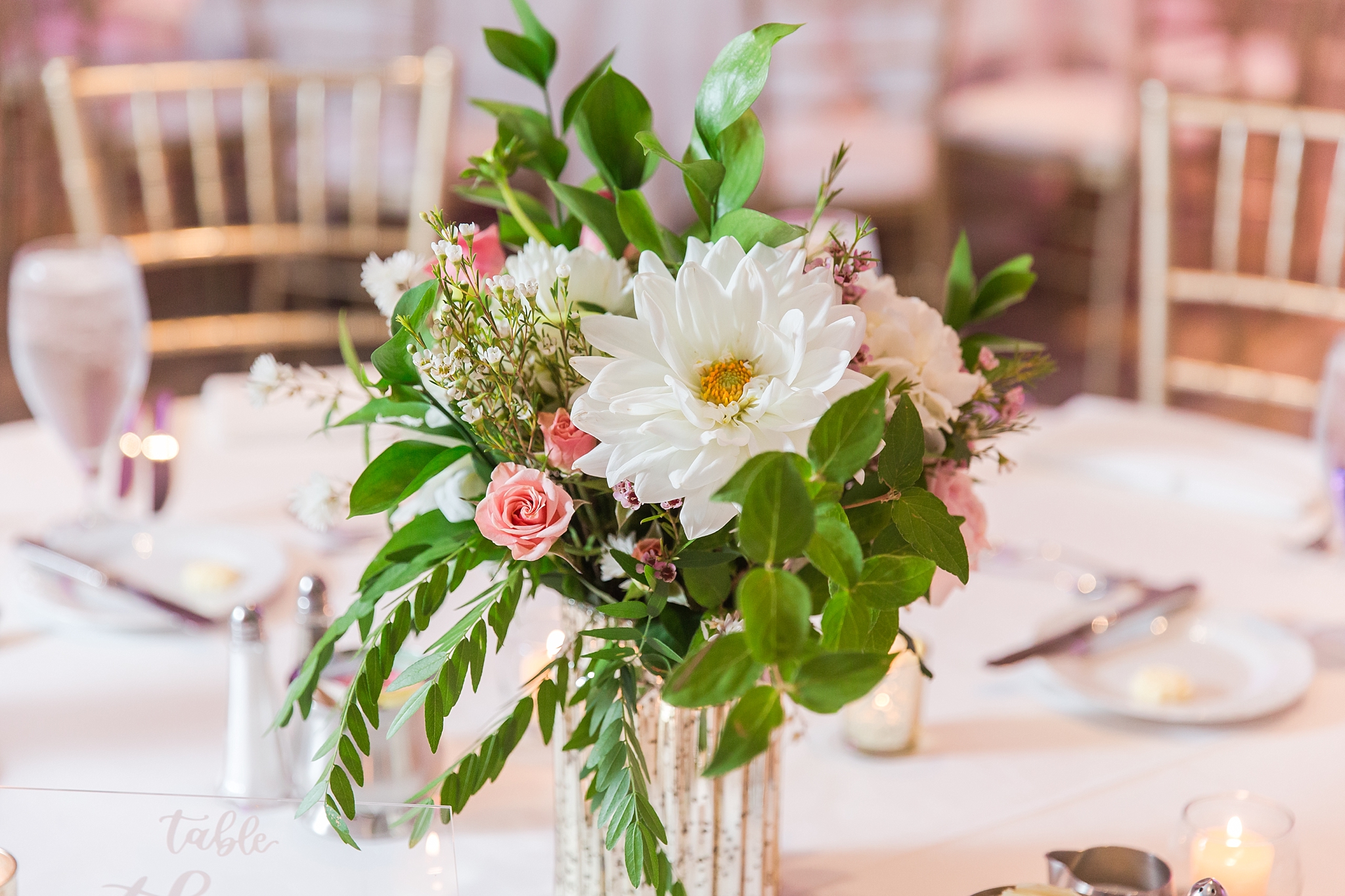 candid-romantic-wedding-photos-at-the-h-hotel-in-midland-michigan-by-courtney-carolyn-photography_0102.jpg