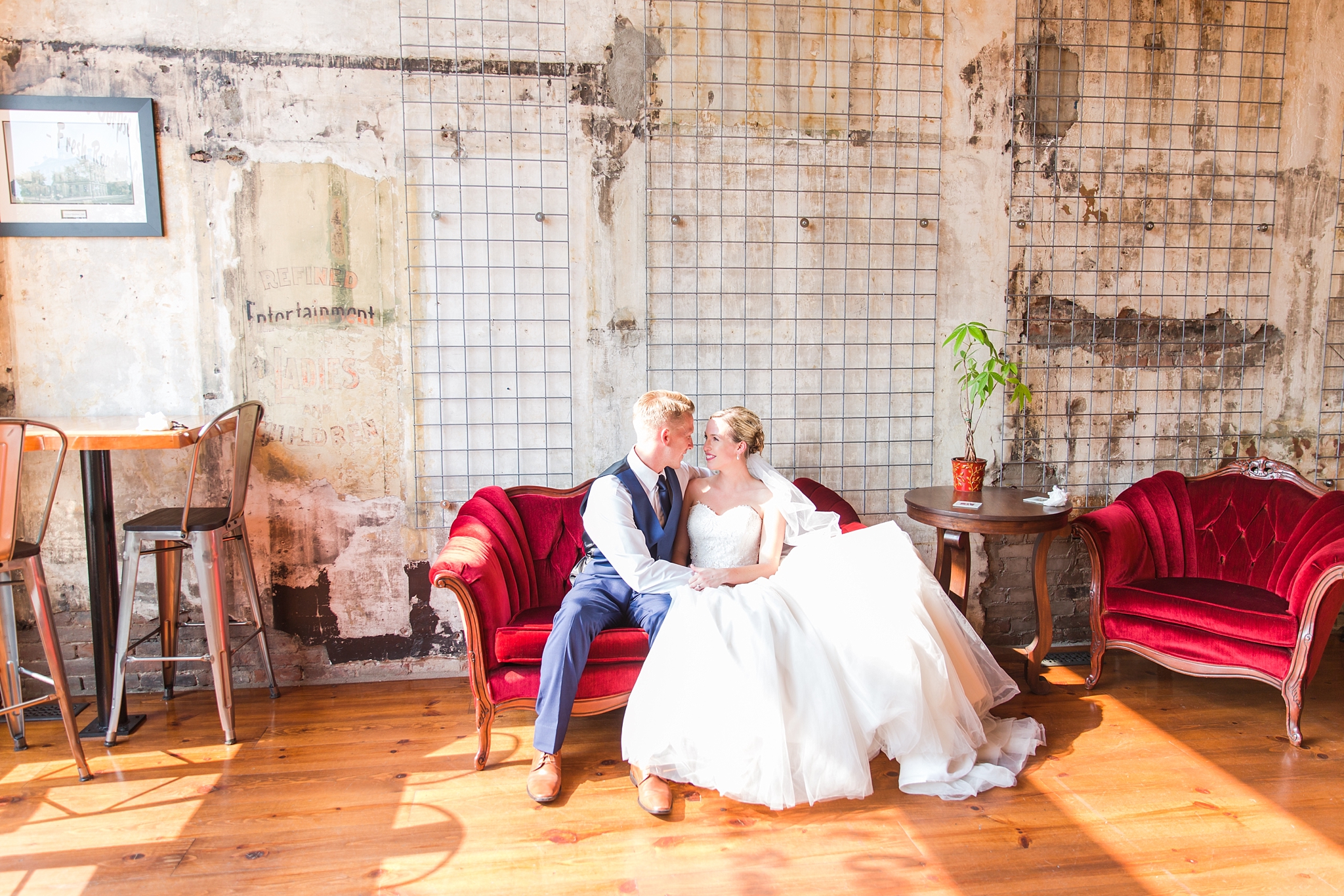 fun-nautical-wedding-photos-at-the-bean-dock-in-downtown-port-huron-michigan-by-courtney-carolyn-photography_0063.jpg