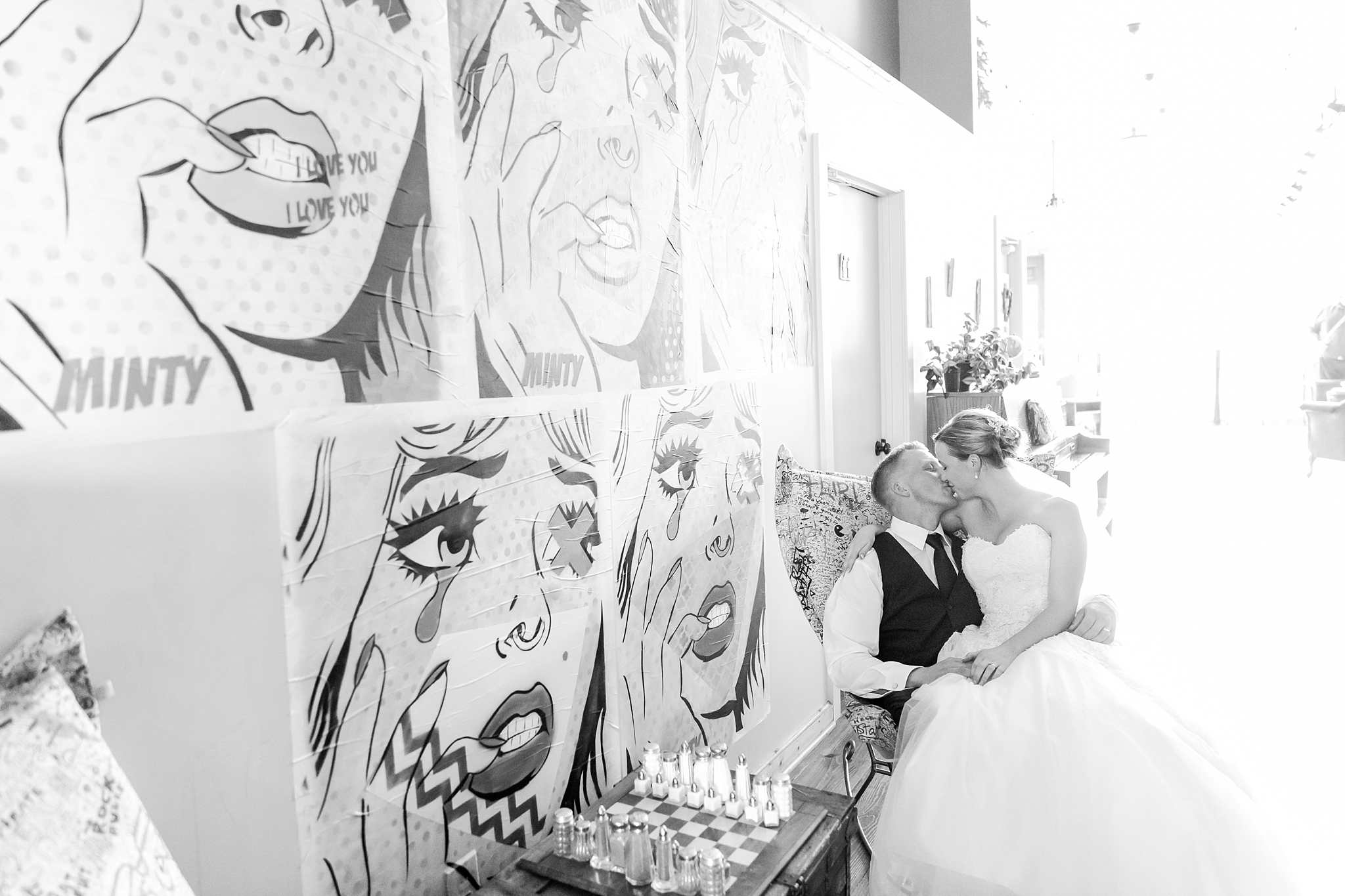 fun-nautical-wedding-photos-at-the-bean-dock-in-downtown-port-huron-michigan-by-courtney-carolyn-photography_0077.jpg