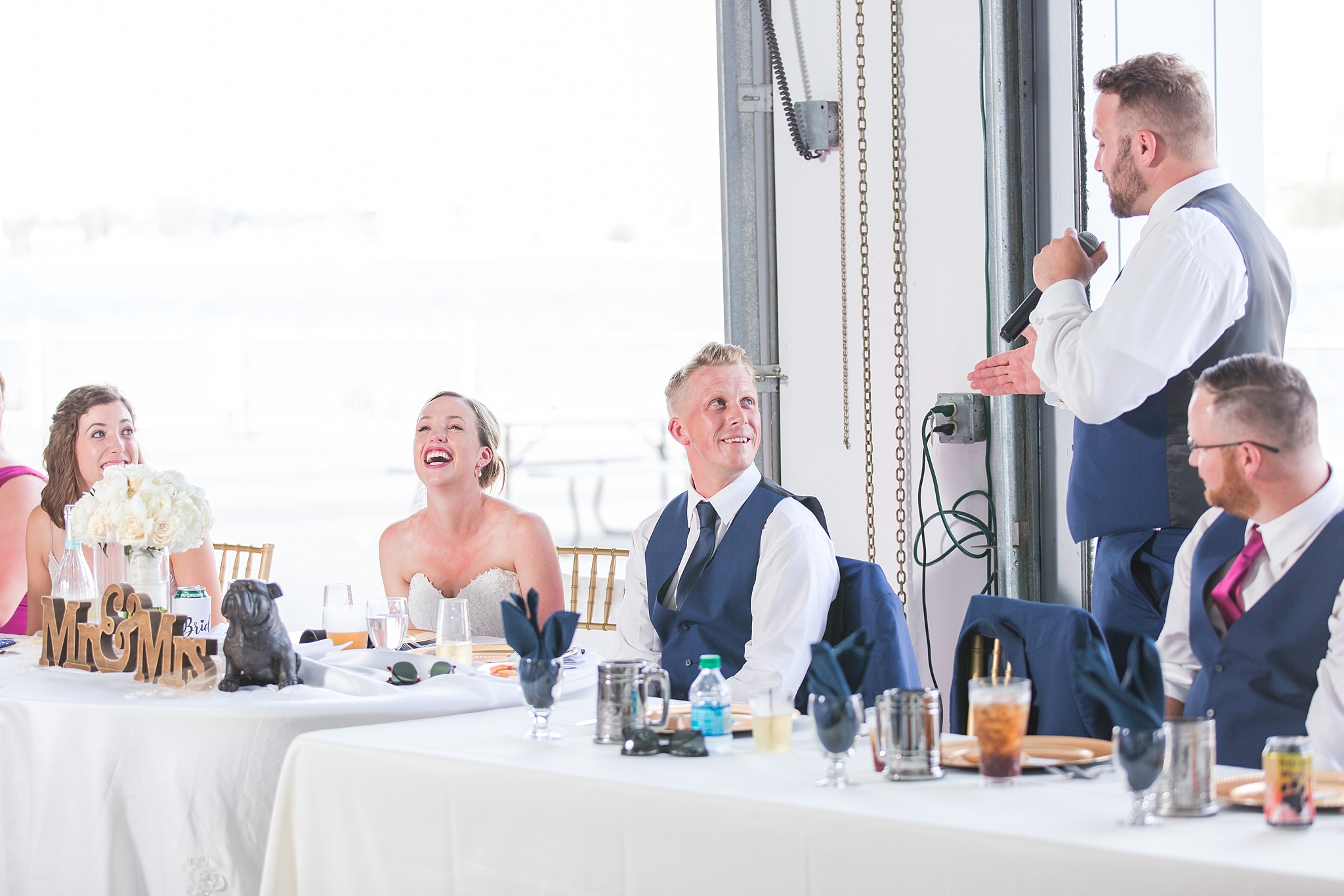 fun-nautical-wedding-photos-at-the-bean-dock-in-downtown-port-huron-michigan-by-courtney-carolyn-photography_0097.jpg