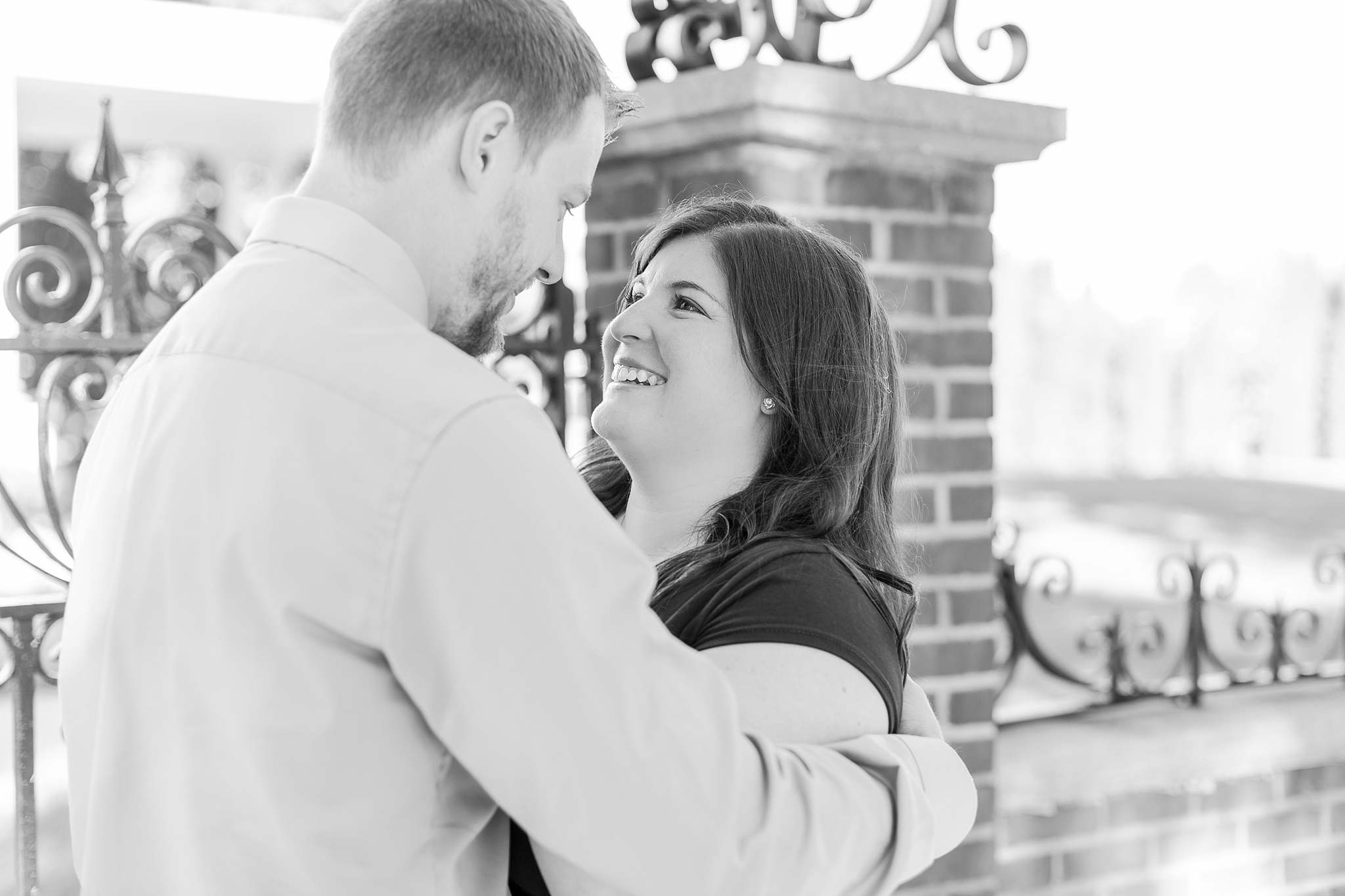 fun-fall-engagement-photos-in-downtown-plymouth-michigan-by-courtney-carolyn-photography_0019.jpg