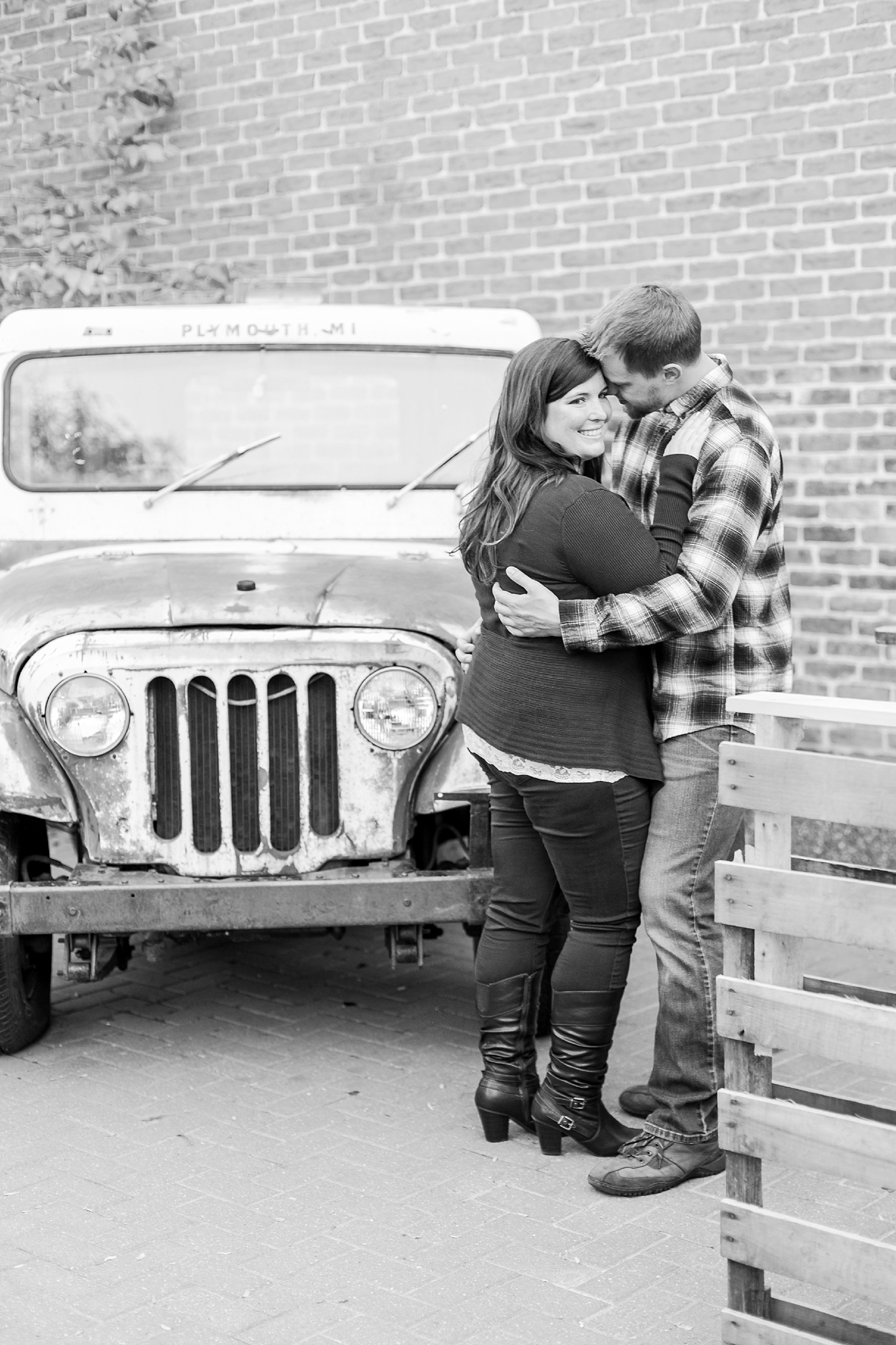 fun-fall-engagement-photos-in-downtown-plymouth-michigan-by-courtney-carolyn-photography_0022.jpg