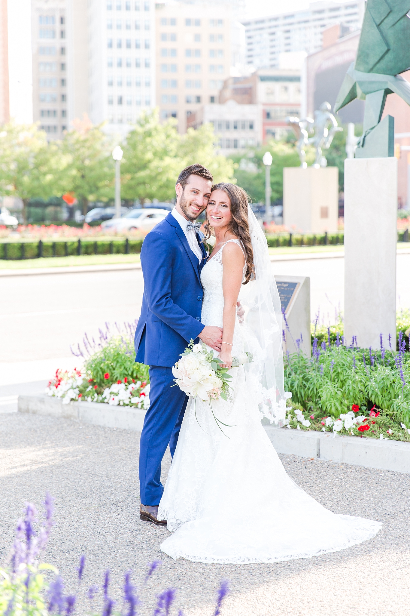 playful-blush-navy-wedding-photos-the-detroit-athletic-club-in-detroit-michigan-by-courtney-carolyn-photography_0044.jpg