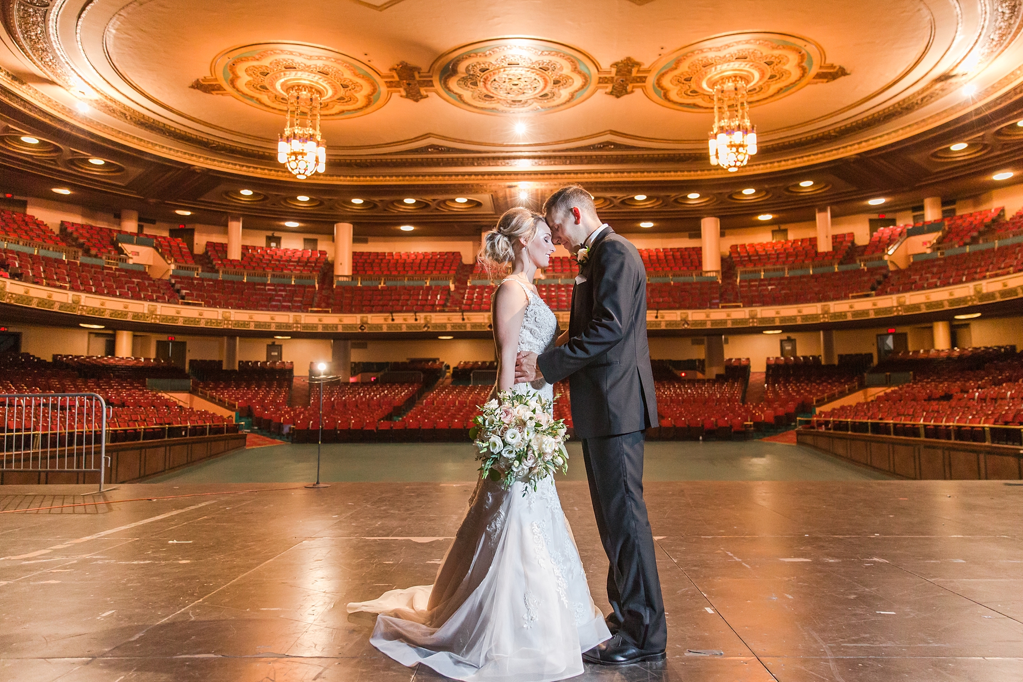 candid-romantic-wedding-photos-at-the-masonic-temple-belle-isle-detroit-institute-of-arts-in-detroit-michigan-by-courtney-carolyn-photography_0063.jpg