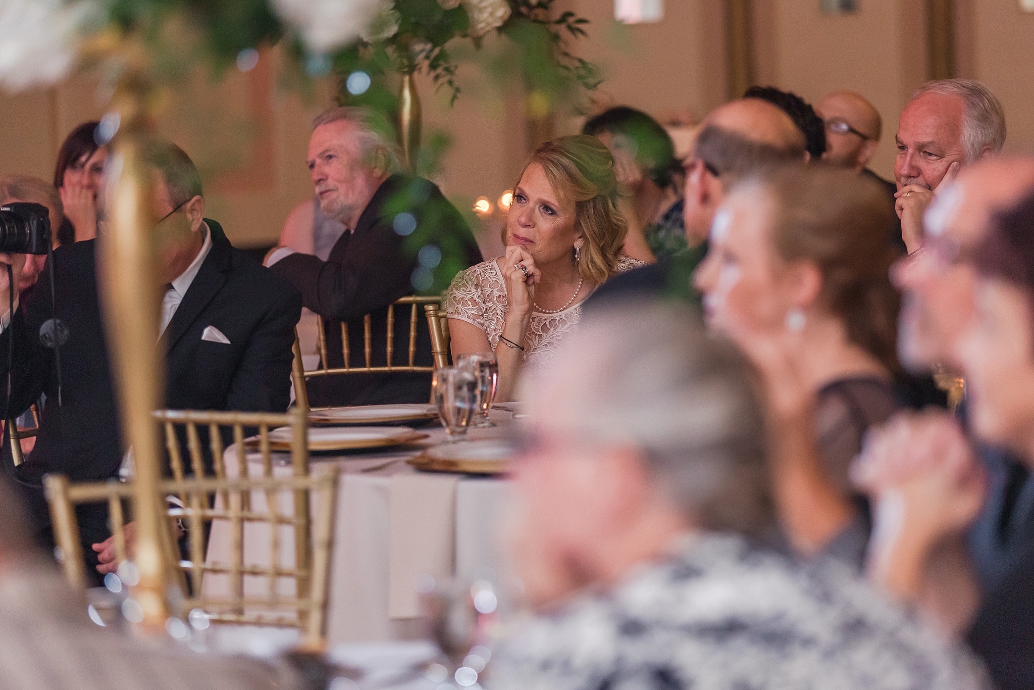 candid-romantic-wedding-photos-at-the-masonic-temple-belle-isle-detroit-institute-of-arts-in-detroit-michigan-by-courtney-carolyn-photography_0098.jpg