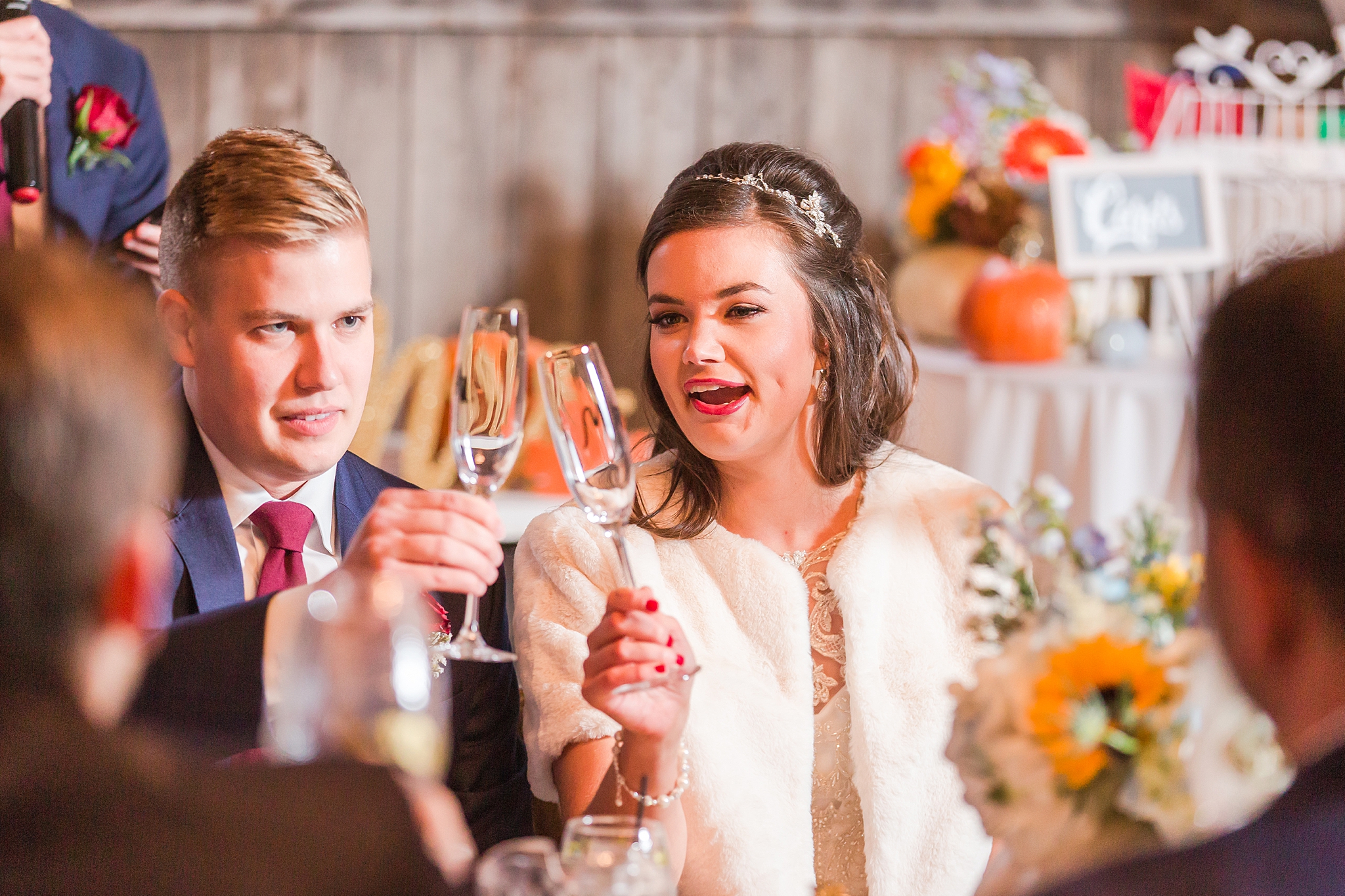 rustic-whimsical-wedding-photos-the-vale-royal-barn-in-fenton-michigan-by-courtney-carolyn-photography_0089.jpg