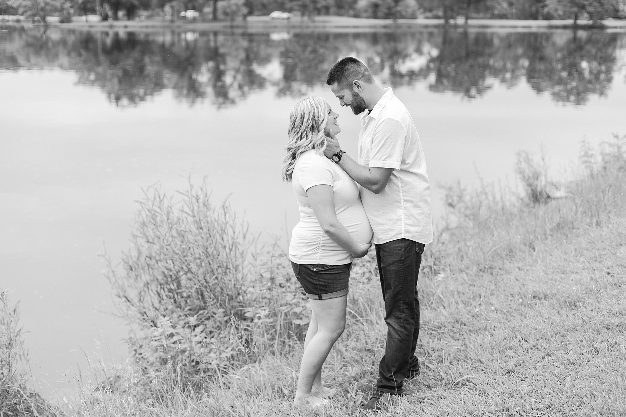 detroit-wedding-photographer-kensington-metro-park-maternity-keli-derek-by-courtney-carolyn-photography_0021.jpg