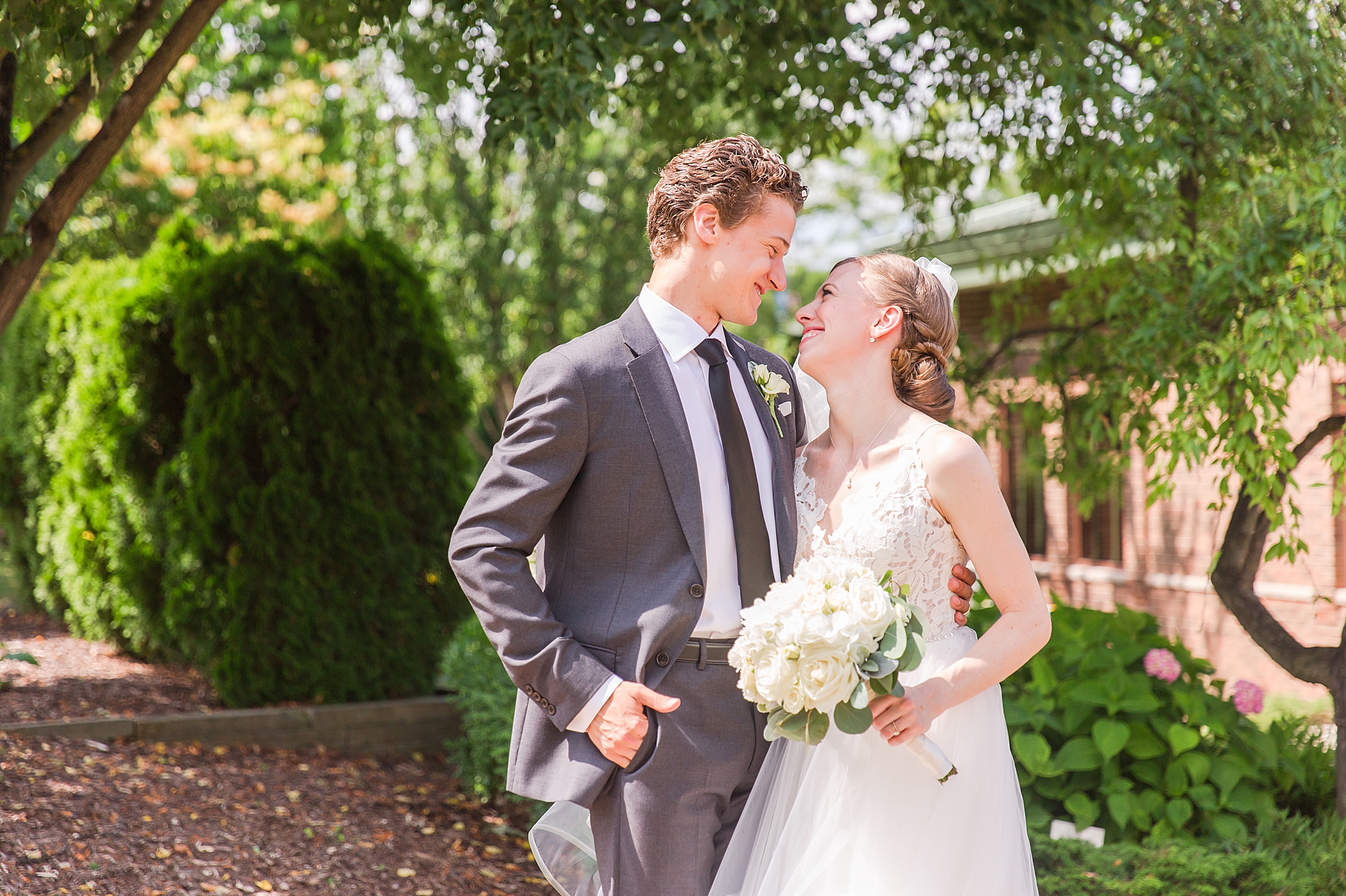 detroit-wedding-photographer-royal-park-hotel-wedding-photos-jennifer-jordan-by-courtney-carolyn-photography_0035.jpg