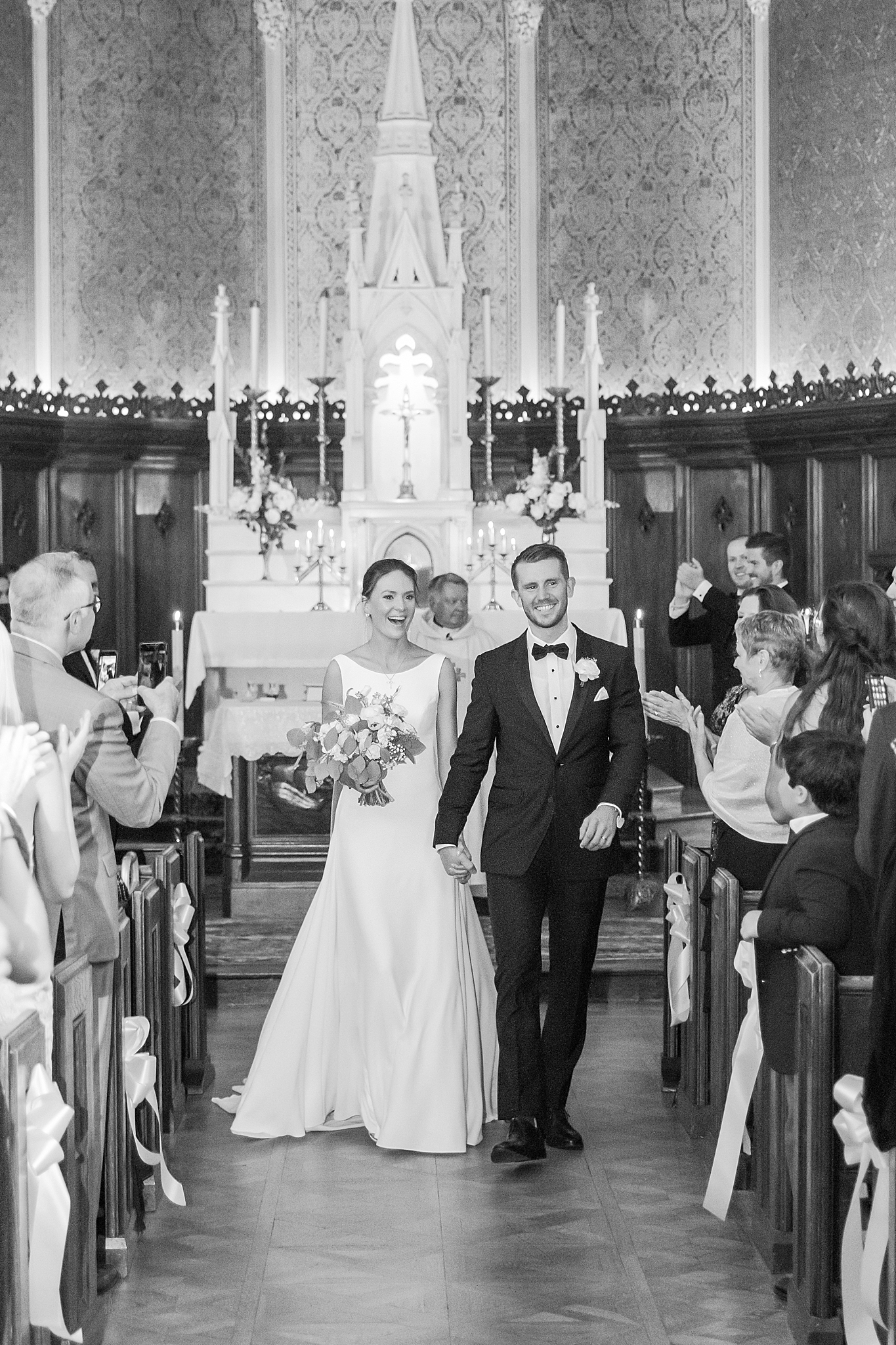 detroit-wedding-photographer-grosse-pointe-academy-chapel-detroit-golf-club-wedding-carly-matt-by-courtney-carolyn-photography_0052.jpg