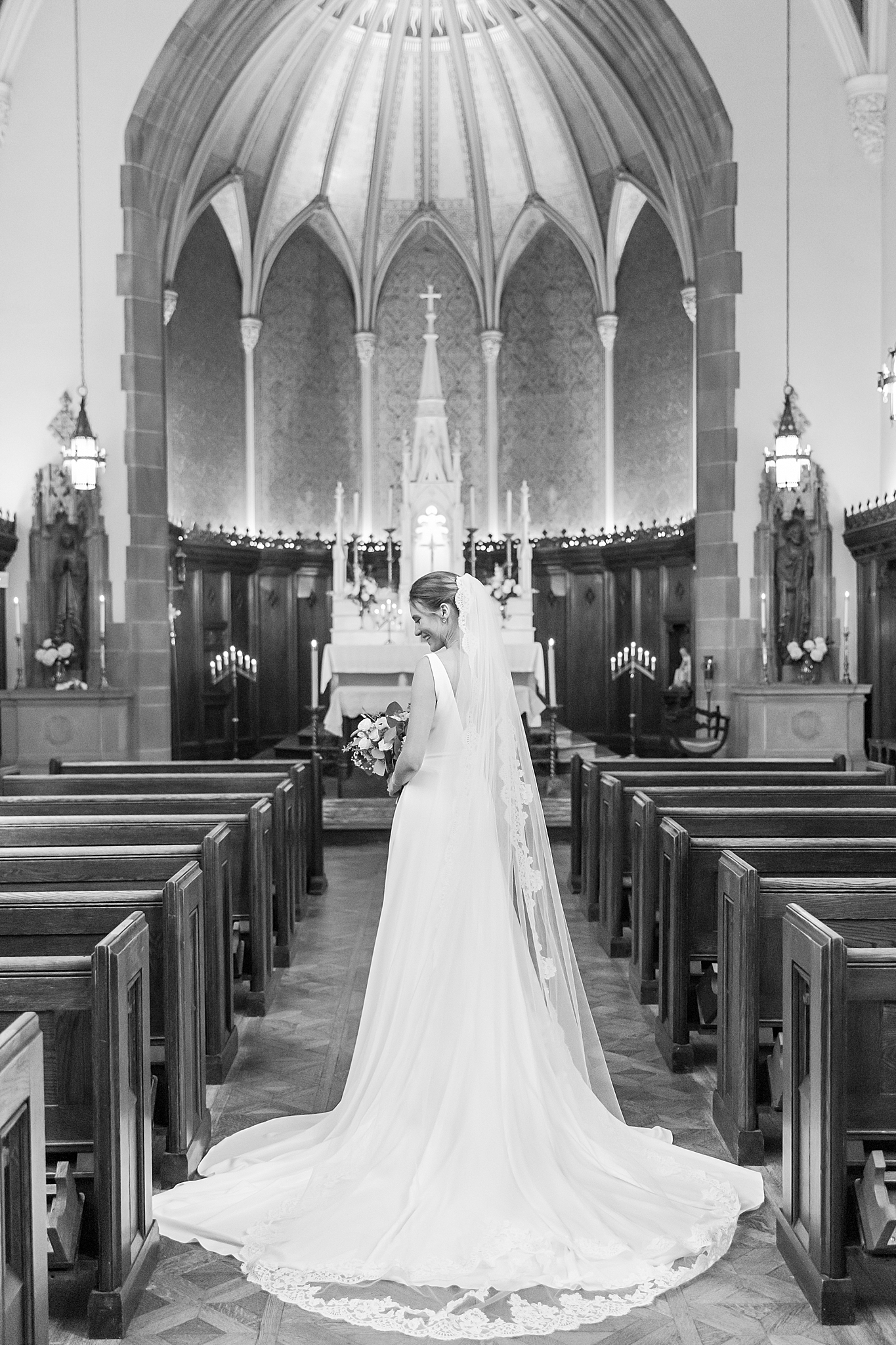 detroit-wedding-photographer-grosse-pointe-academy-chapel-detroit-golf-club-wedding-carly-matt-by-courtney-carolyn-photography_0060.jpg