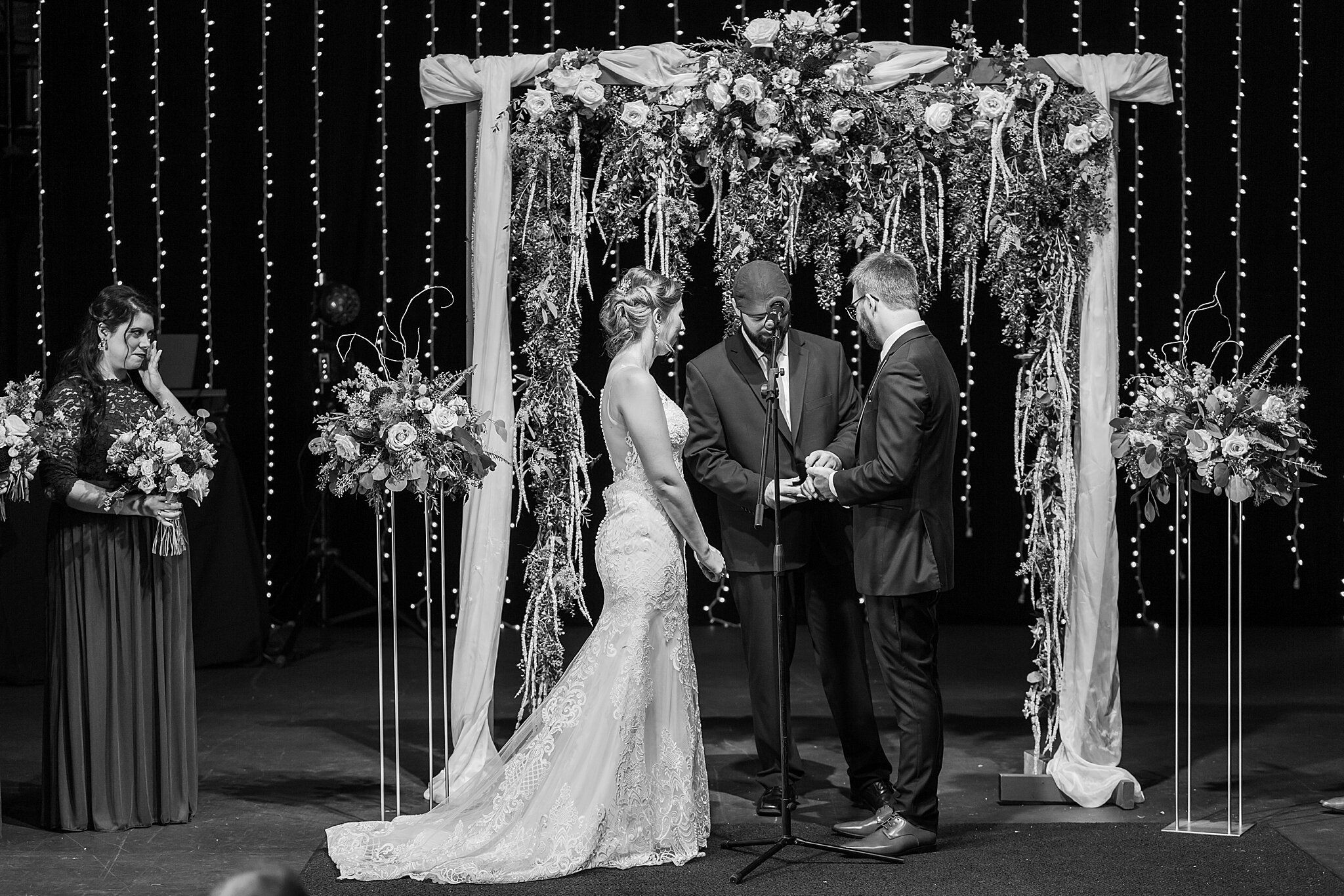 detroit-wedding-photographer-emerald-theatre-wedding-claire-ken-in-mt-clemens-mi-by-courtney-carolyn-photography_0074.jpg