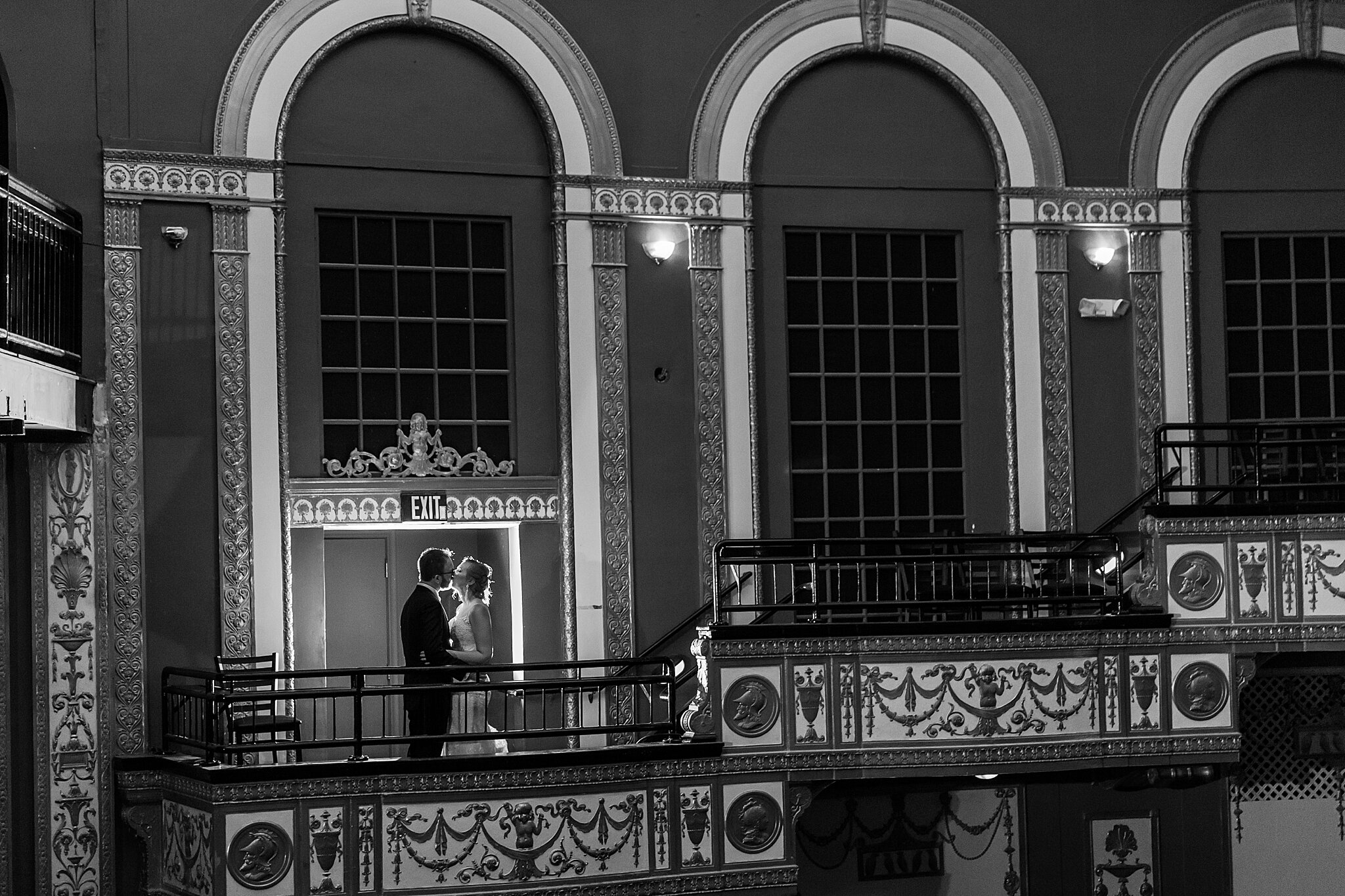 detroit-wedding-photographer-emerald-theatre-wedding-claire-ken-in-mt-clemens-mi-by-courtney-carolyn-photography_0121.jpg