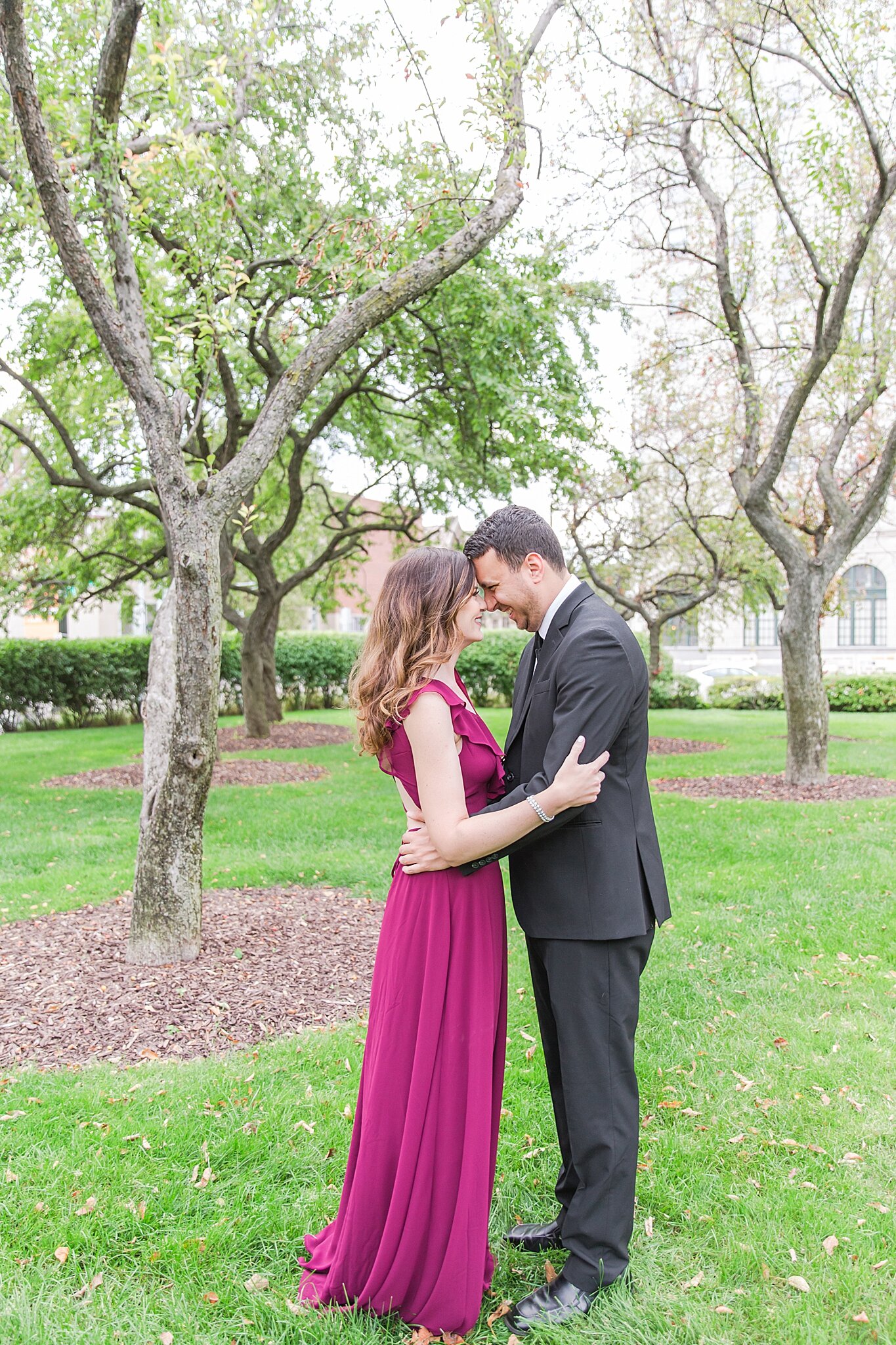 detroit-wedding-photographer-detroit-institute-of-art-engagement-photos-belle-isle-by-courtney-carolyn-photography_0001.jpg