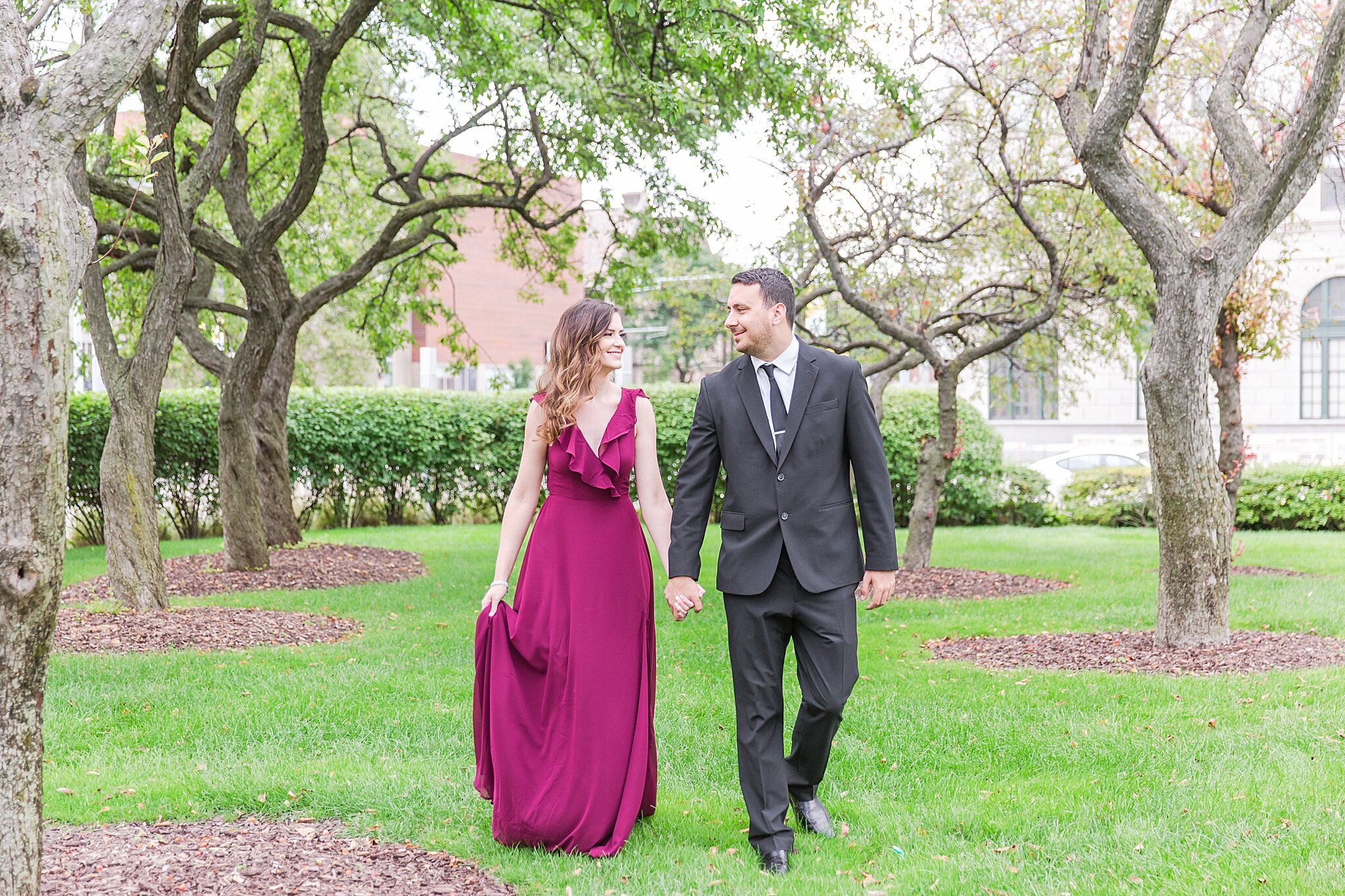 detroit-wedding-photographer-detroit-institute-of-art-engagement-photos-belle-isle-by-courtney-carolyn-photography_0003.jpg