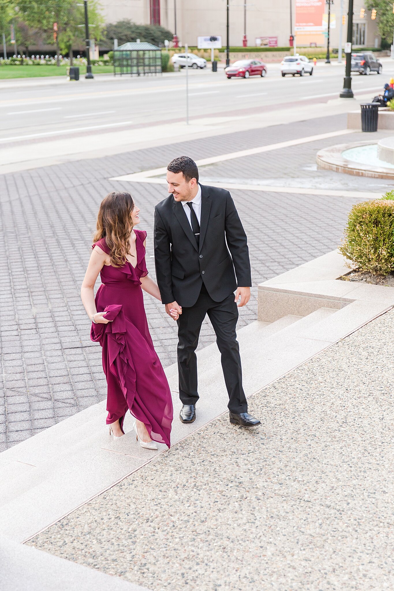 detroit-wedding-photographer-detroit-institute-of-art-engagement-photos-belle-isle-by-courtney-carolyn-photography_0016.jpg