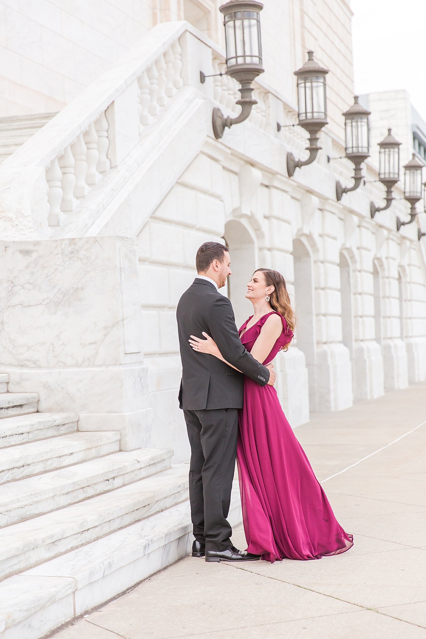 detroit-wedding-photographer-detroit-institute-of-art-engagement-photos-belle-isle-by-courtney-carolyn-photography_0035.jpg