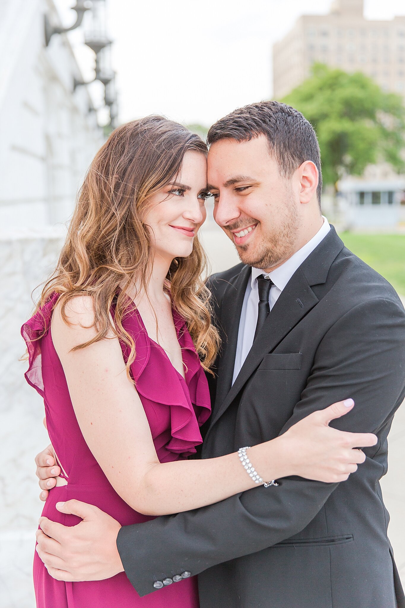 detroit-wedding-photographer-detroit-institute-of-art-engagement-photos-belle-isle-by-courtney-carolyn-photography_0041.jpg