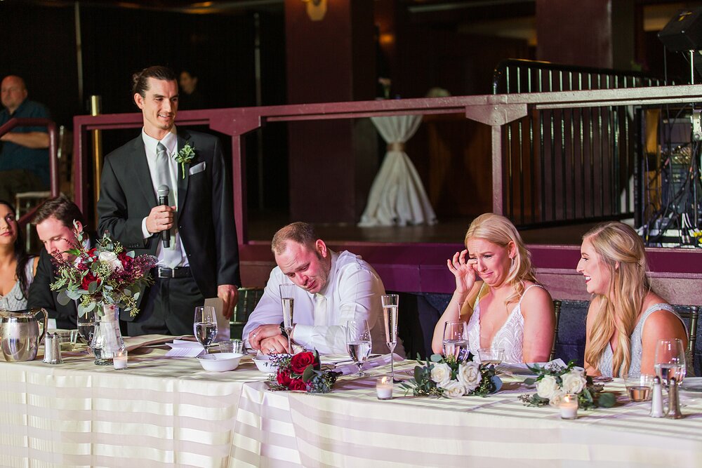 detroit-wedding-photographer-winter-wedding-photos-at-royal-oak-music-theatre-by-courtney-carolyn-photography_0134.jpg