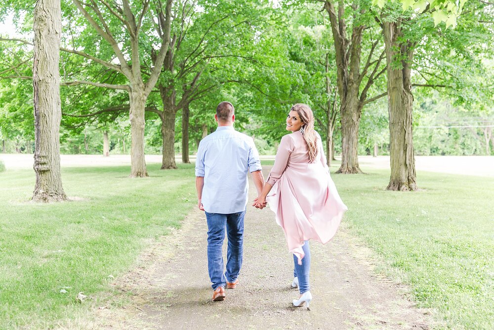 detroit-wedding-photographer-classic-engagement-photos-in-historic-downtown-monroe-mi-by-courtney-carolyn-photography_0024.jpg