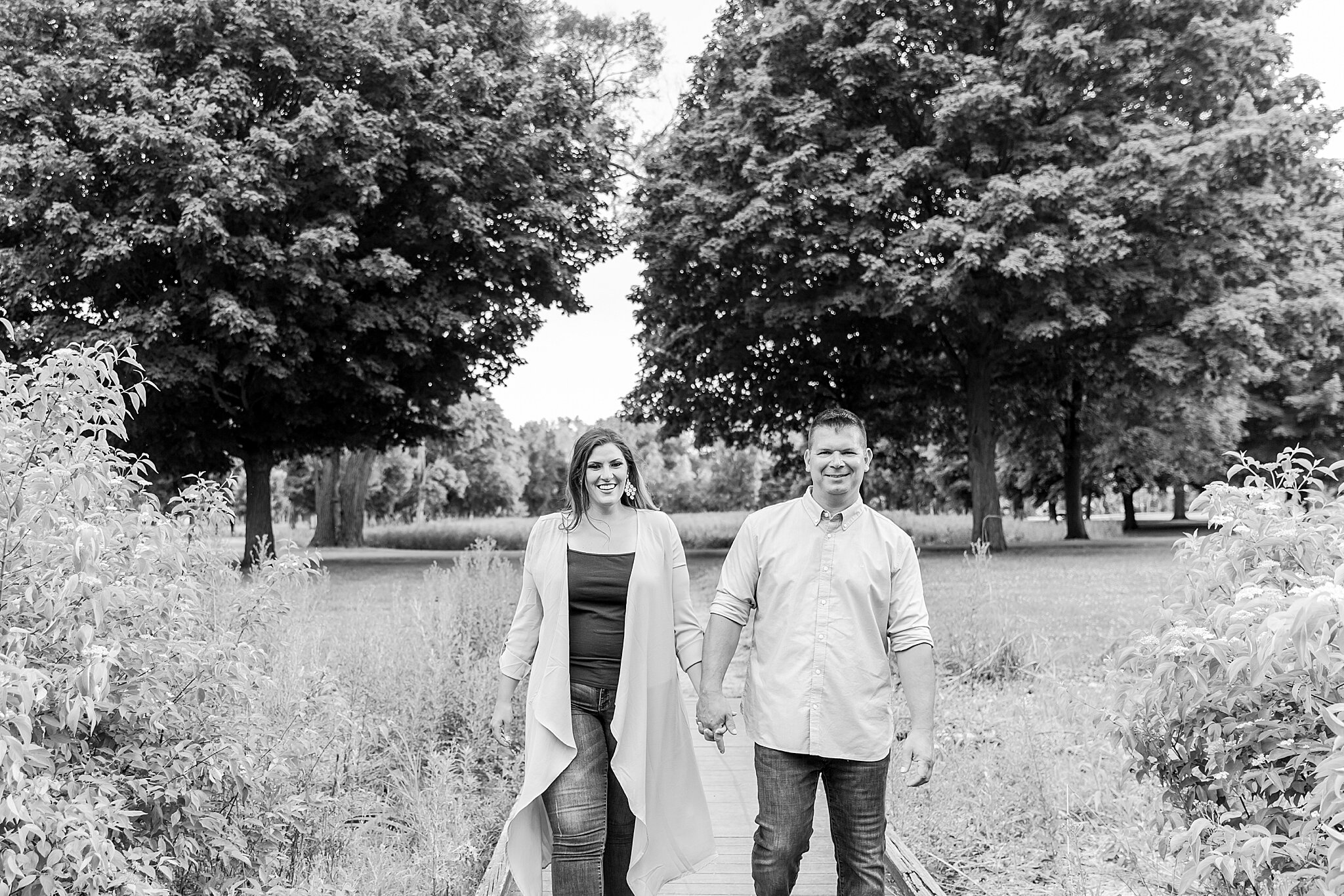 detroit-wedding-photographer-classic-engagement-photos-in-historic-downtown-monroe-mi-by-courtney-carolyn-photography_0026.jpg