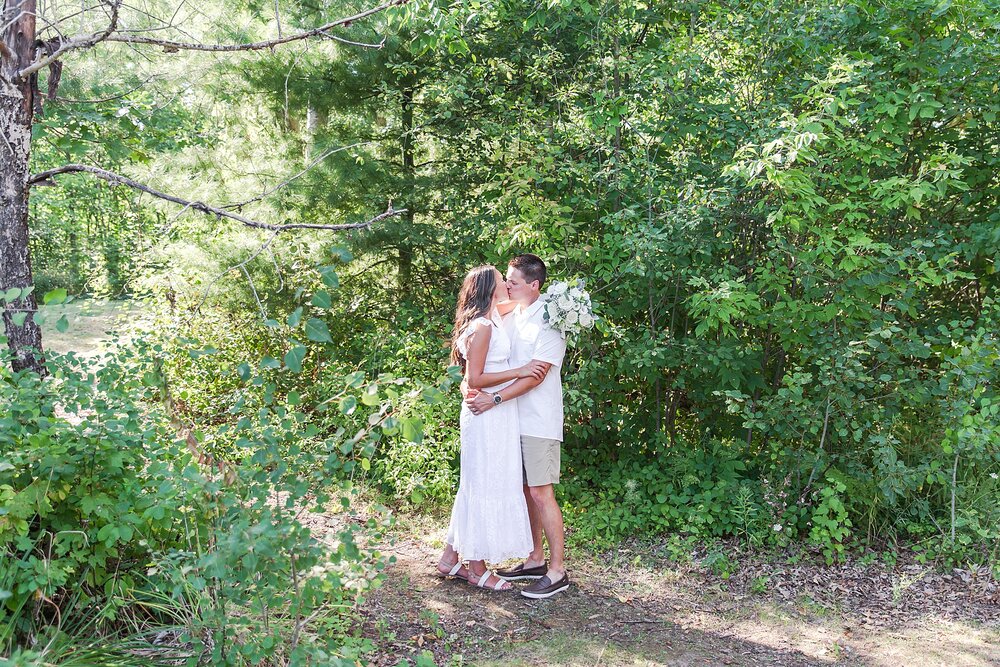 detroit-wedding-photographer-intimate-summer-elopement-wedding-photos-in-michigan-by-courtney-carolyn-photography_0039.jpg
