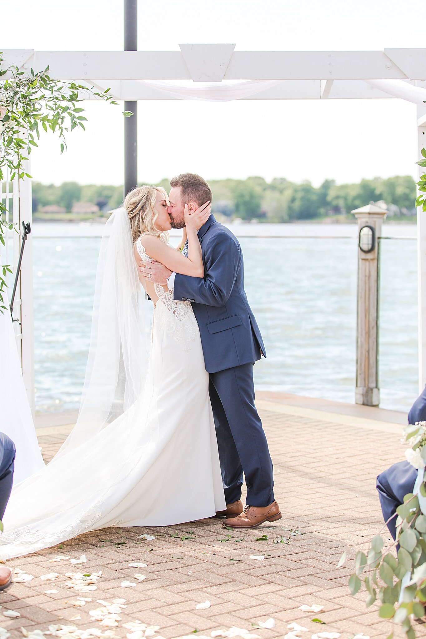 detroit-wedding-photographer-destination-beach-wedding-photos-at-boatwerks-in-holland-mi-by-courtney-carolyn-photography_0080.jpg