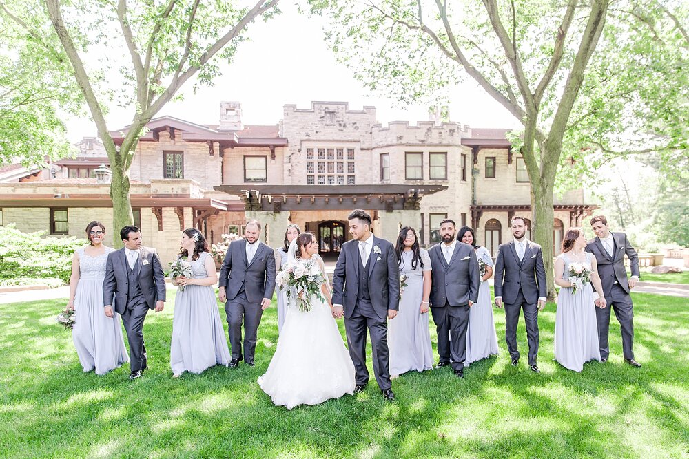 detroit-wedding-photographer-classic-wedding-photos-at-planterra-conservatory-in-bloomfield-hills-mi-by-courtney-carolyn-photography_0038.jpg