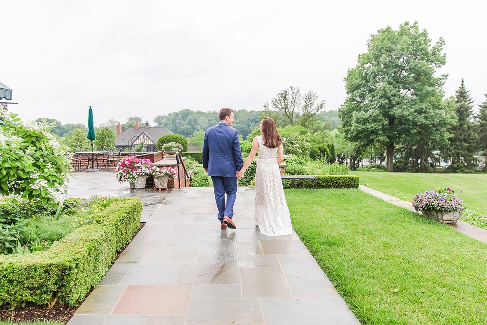 detroit-wedding-photographer-romantic-tiny-wedding-photos-at-country-club-of-detroit-in-grosse-pointe-farms-mi-by-courtney-carolyn-photography_0012.jpg