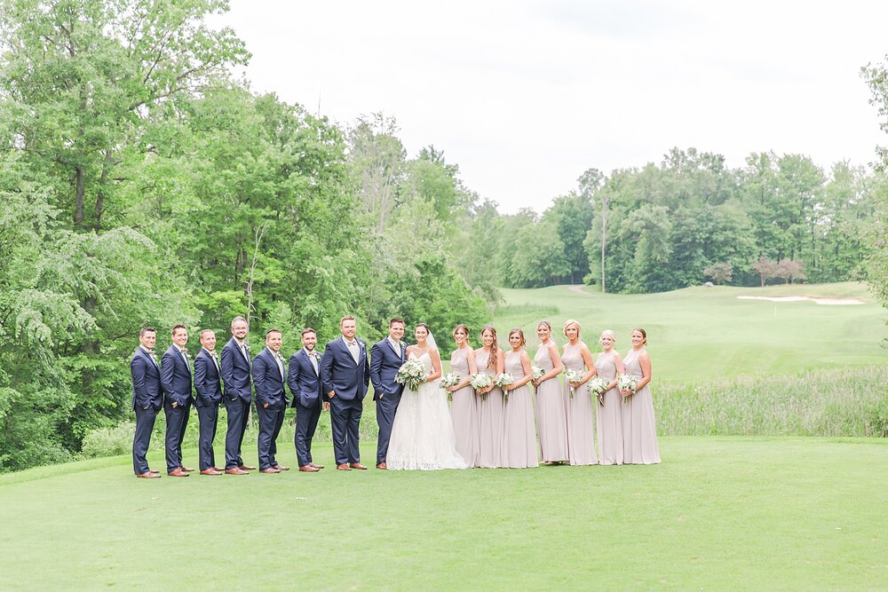 detroit-wedding-photographer-classic-wedding-photos-at-twin-oaks-golf-club-in-oakland-mi-by-courtney-carolyn-photography_0053.jpg