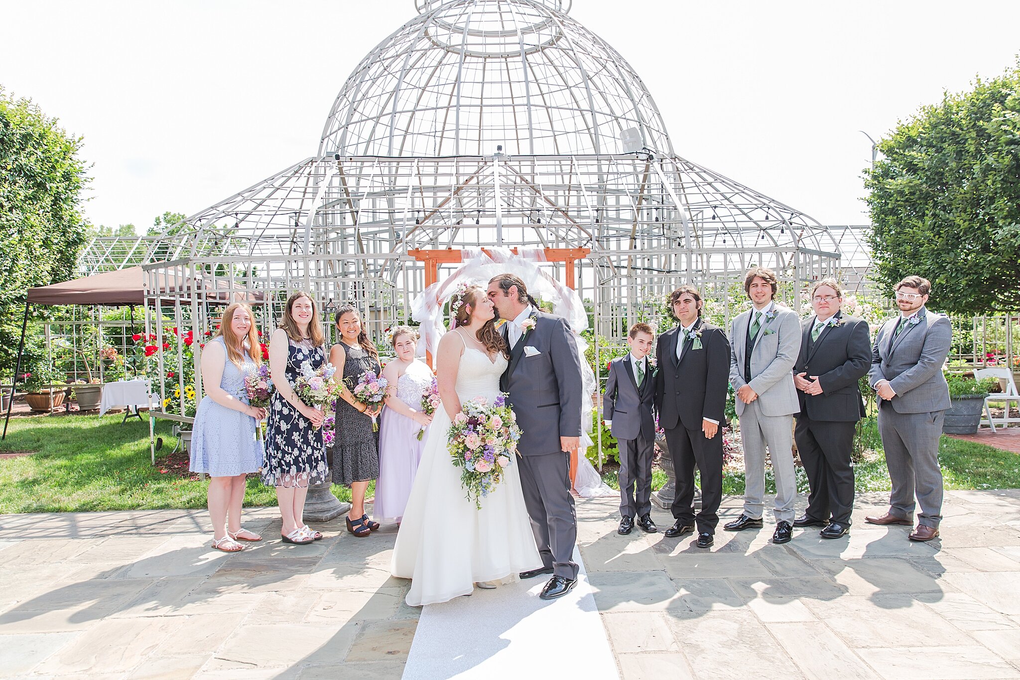 detroit-wedding-photographer-english-garden-inspired-wedding-photos-at-taylor-conservatory-and-botanical-gardens-in-taylor-mi-by-courtney-carolyn-photography_0053.jpg
