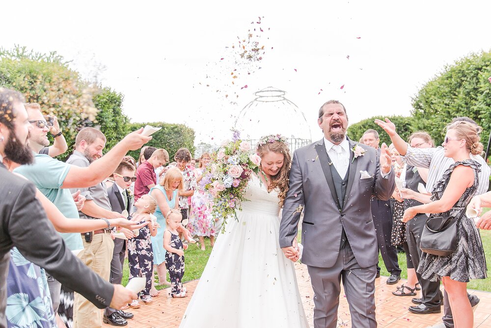 detroit-wedding-photographer-english-garden-inspired-wedding-photos-at-taylor-conservatory-and-botanical-gardens-in-taylor-mi-by-courtney-carolyn-photography_0060.jpg