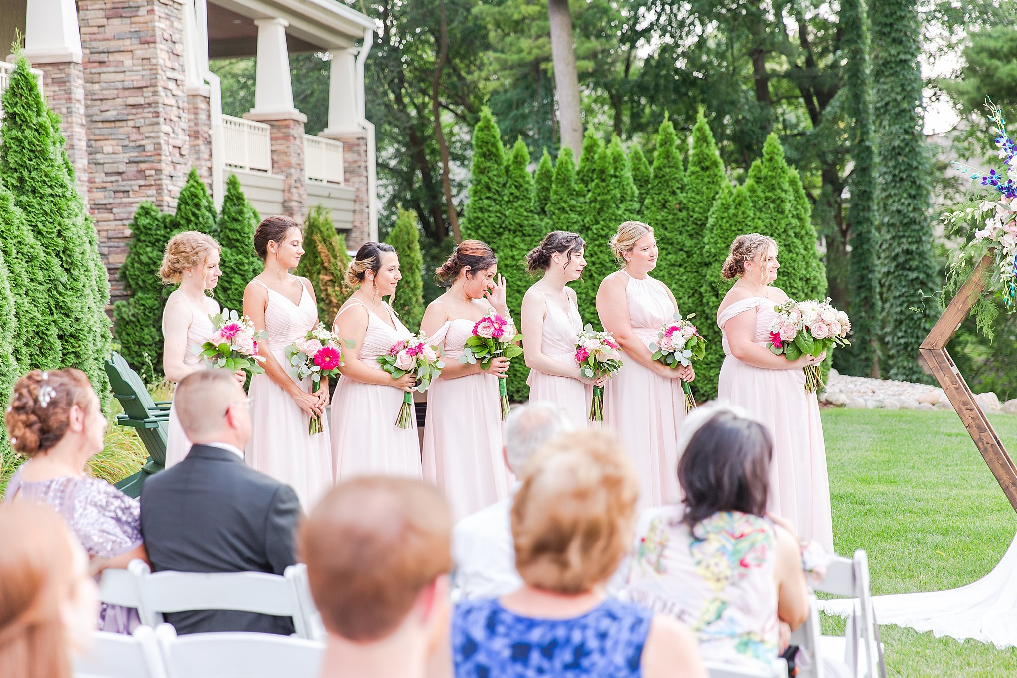 detroit-wedding-photographer-joyful-wedding-photos-at-oak-pointe-country-club-in-brighton-mi-by-courtney-carolyn-photography_0060.jpg