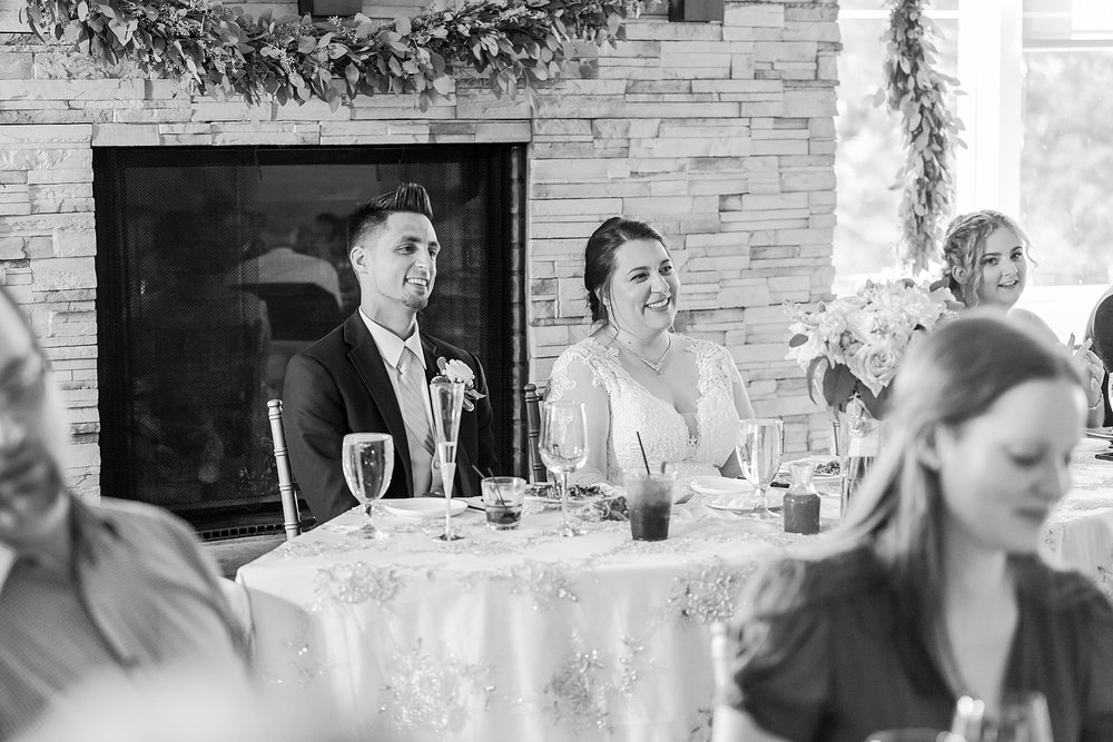 detroit-wedding-photographer-joyful-wedding-photos-at-oak-pointe-country-club-in-brighton-mi-by-courtney-carolyn-photography_0073.jpg