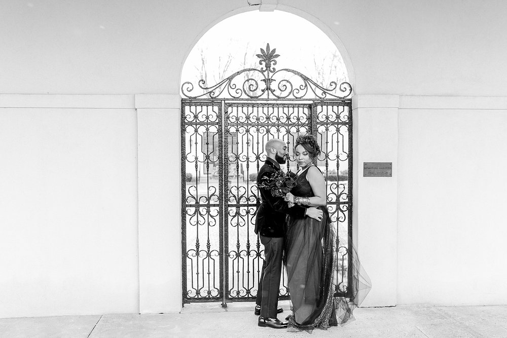 detroit-wedding-photographer-dark-romantic-winter-wedding-photos-at-grosse-pointe-war-memorial-in-detroit-mi-by-courtney-carolyn-photography_0010.jpg