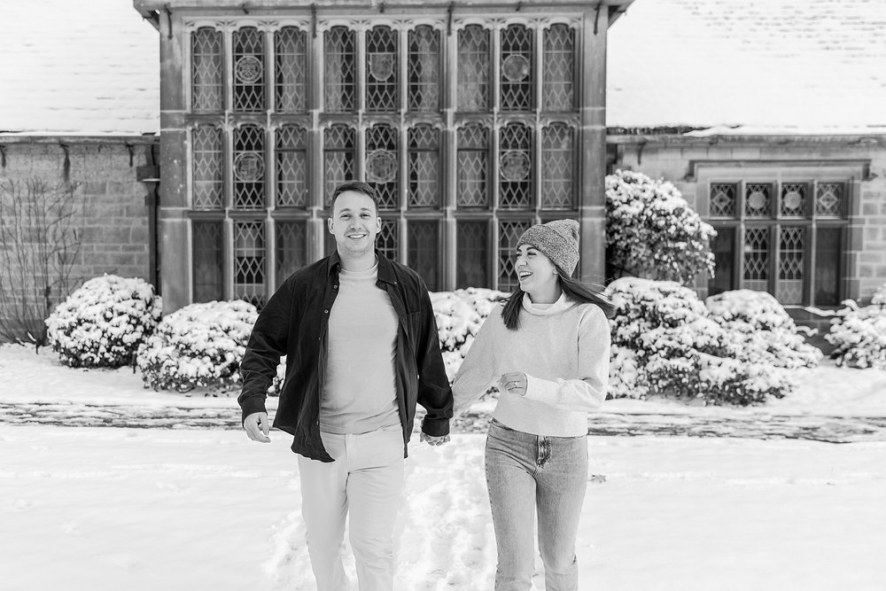 detroit-wedding-photographer-winter-engagement-photos-at-edsel-and-eleanor-ford-house-in-grosse-pointe-mi-by-courtney-carolyn-photography_0005.jpg