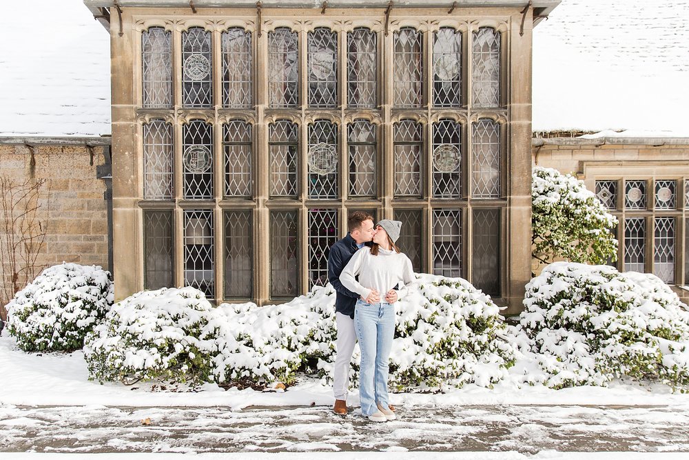 detroit-wedding-photographer-winter-engagement-photos-at-edsel-and-eleanor-ford-house-in-grosse-pointe-mi-by-courtney-carolyn-photography_0008.jpg