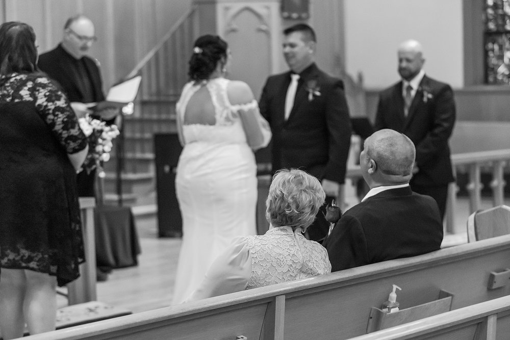 detroit-wedding-photographer-romantic-micro-wedding-photos-st-pauls-lutheran-church-toledo-oh-by-courtney-carolyn-photography_0021.jpg