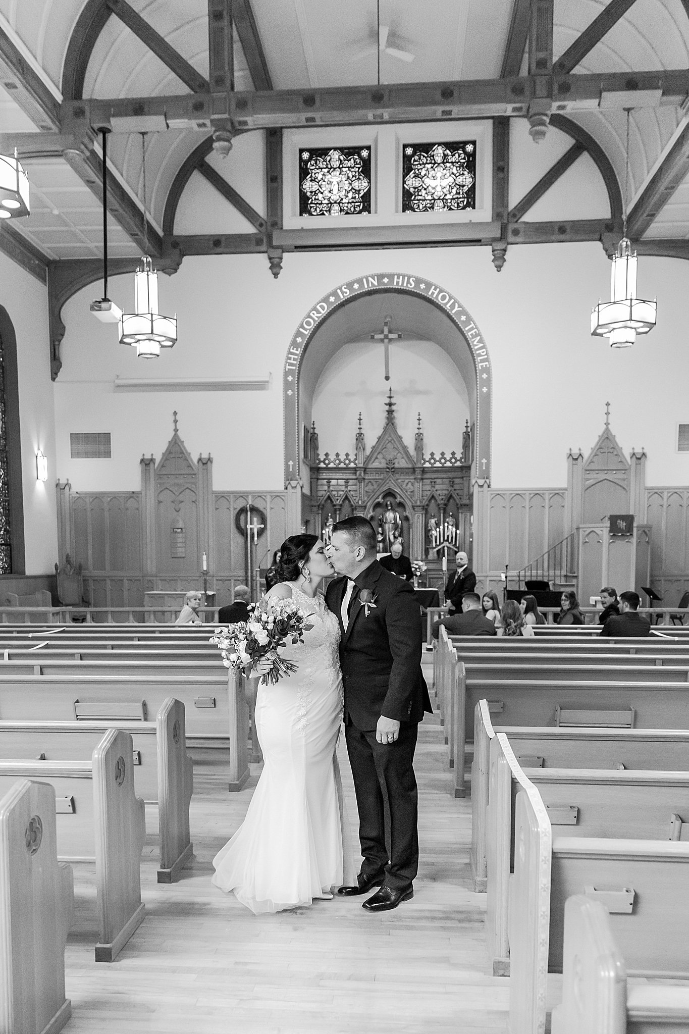 detroit-wedding-photographer-romantic-micro-wedding-photos-st-pauls-lutheran-church-toledo-oh-by-courtney-carolyn-photography_0027.jpg